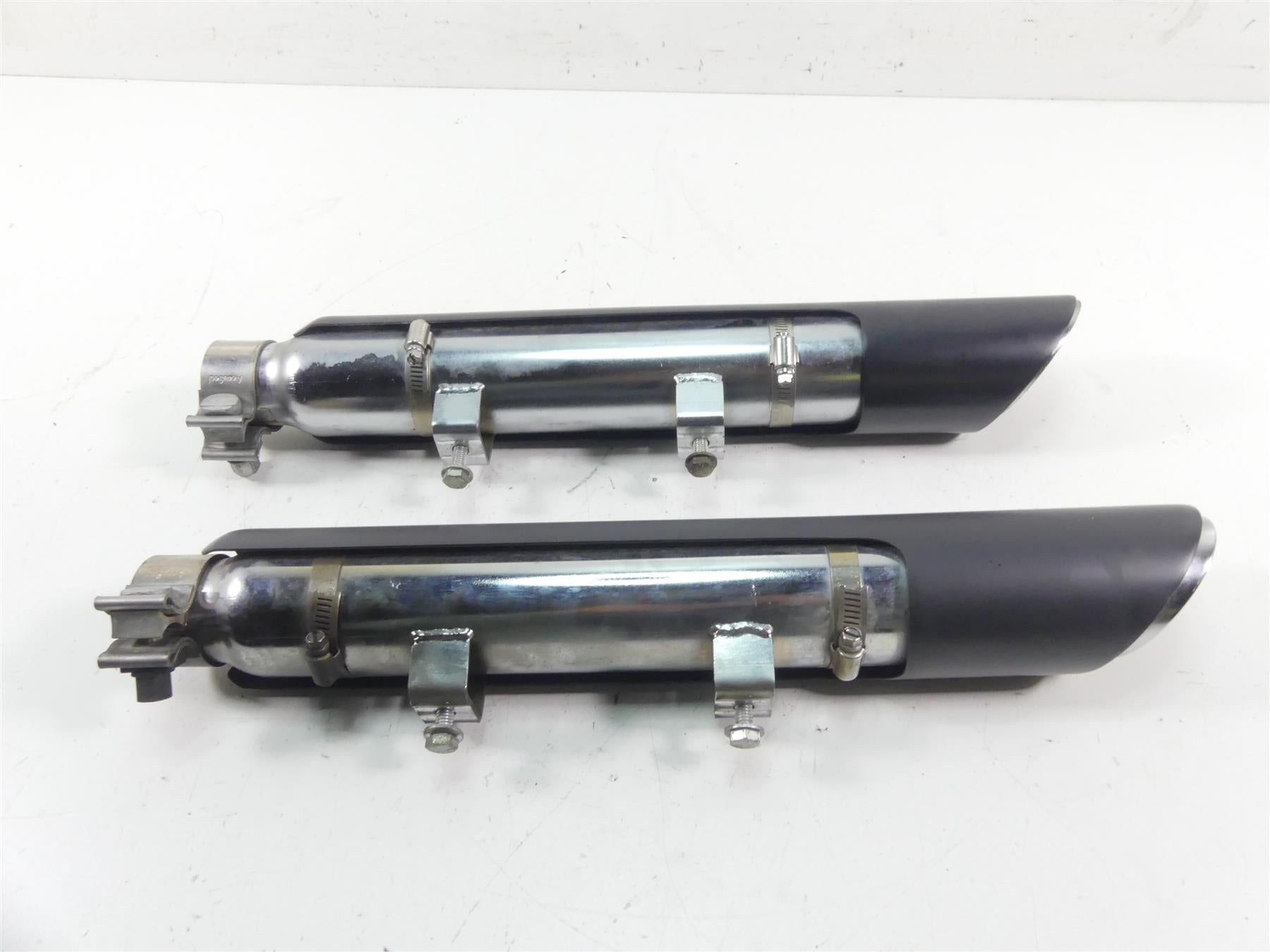 2020 Harley Sportster XL1200 NS Iron Vance Hines Exhaust Muffler Set 46361 46861 {{ shop.shopifyCountryName }} - Mototech271