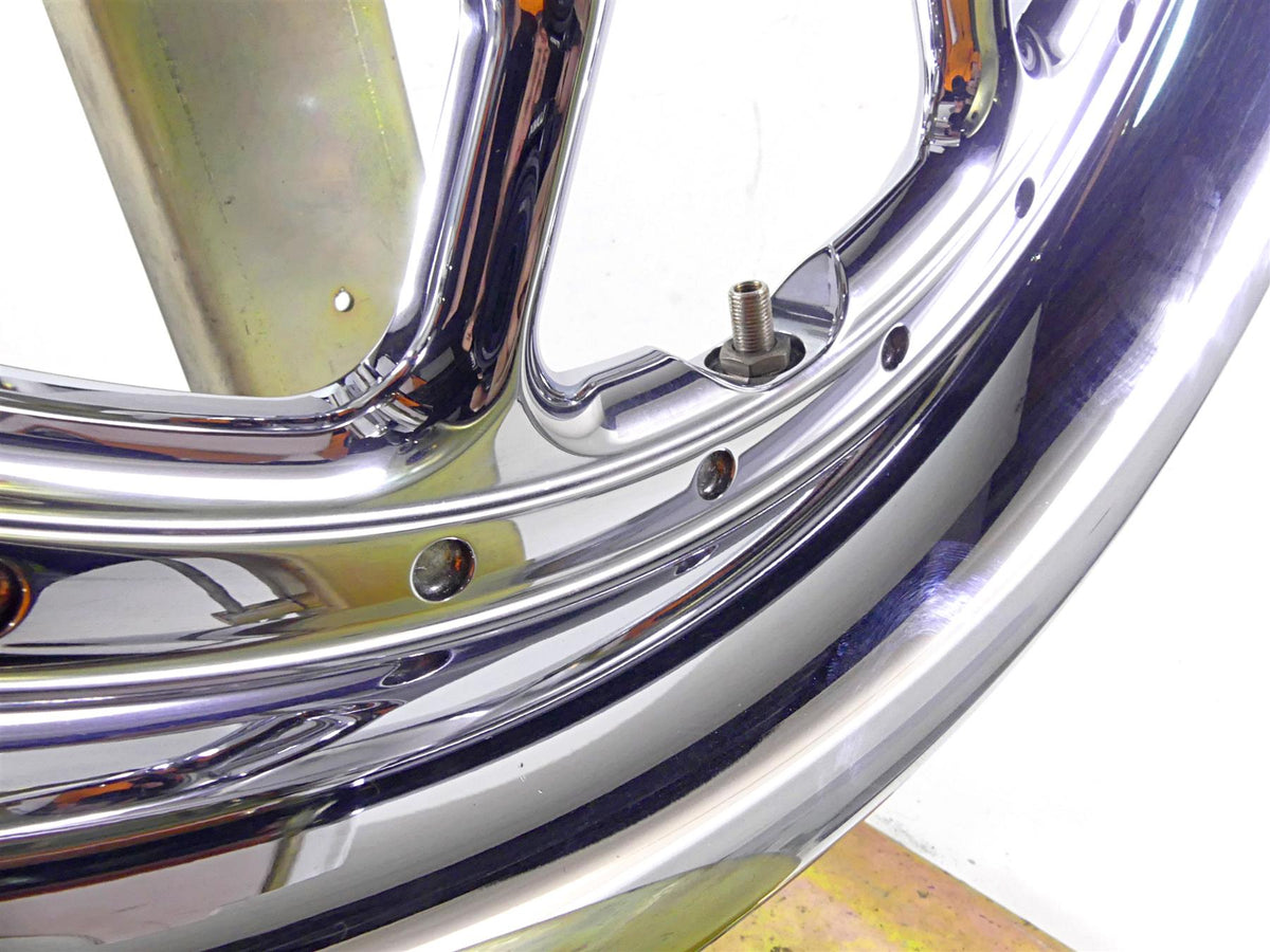 2007 Harley Touring FLHRSE CVO Road King Front Wheel 18x3.5 Roadwinder 44612-07 {{ shop.shopifyCountryName }} - Mototech271