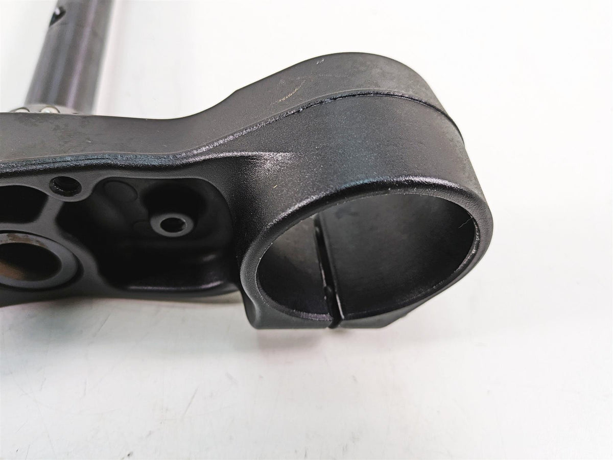 2018 KTM 1090 Adventure R Lower Triple Tree Steering Clamp 6040103203233S {{ shop.shopifyCountryName }} - Mototech271