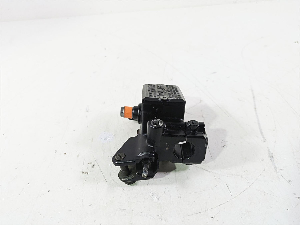 2015 Triumph Tiger Explorer XC Clutch Master Cylinder 12.7Mm 1/2" T2045831 {{ shop.shopifyCountryName }} - Mototech271