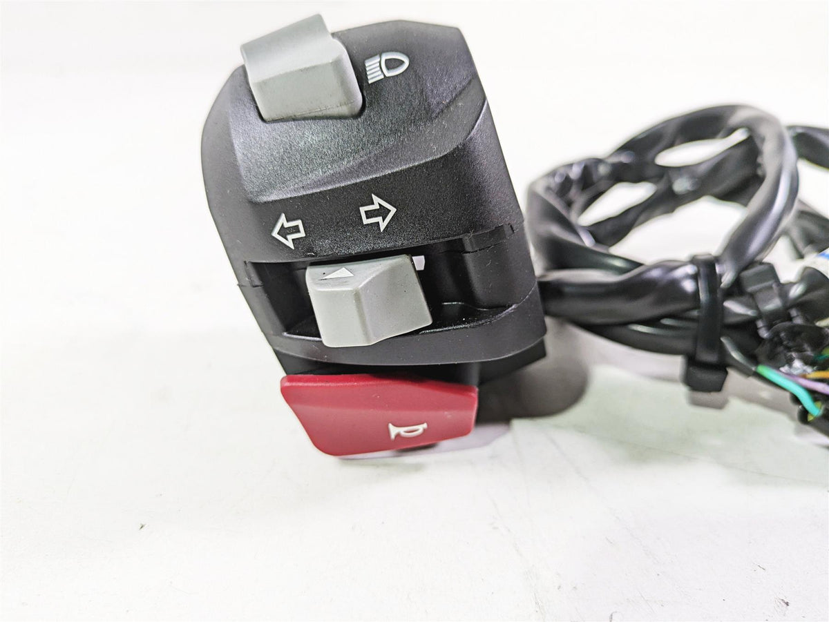 2023 BMW G310R K03 Left Hand Light Horn Control Switch 61318545349 {{ shop.shopifyCountryName }} - Mototech271