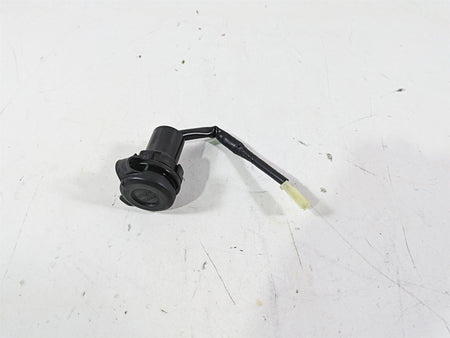 2021 Yamaha Tenere 700 XTZ7 12V Cockpit Power Supply Plug B56-8254B-01-00 {{ shop.shopifyCountryName }} - Mototech271