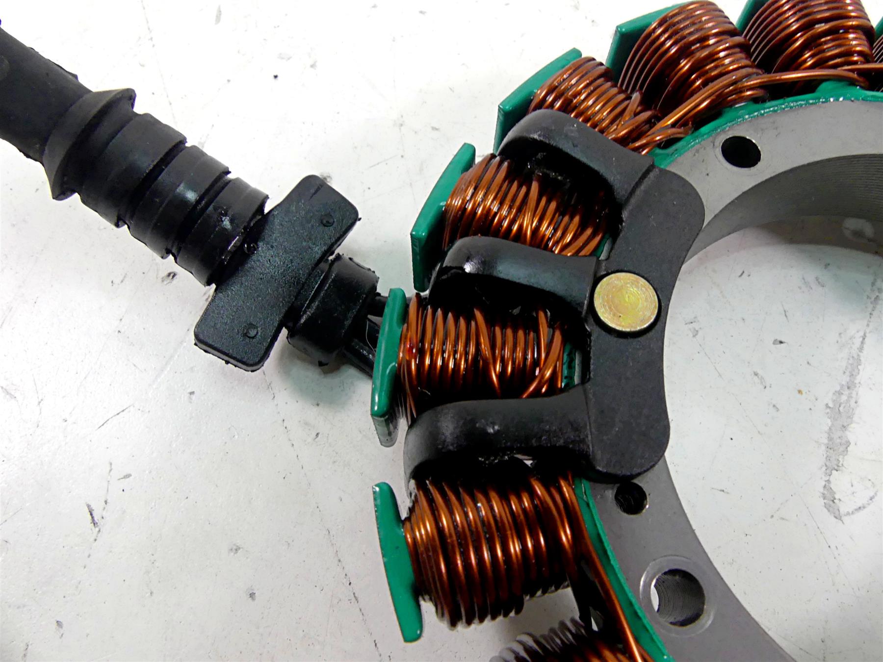 2006 Harley Softail FXSTSI Springer Stator Alternator Generator 30017-01B {{ shop.shopifyCountryName }} - Mototech271