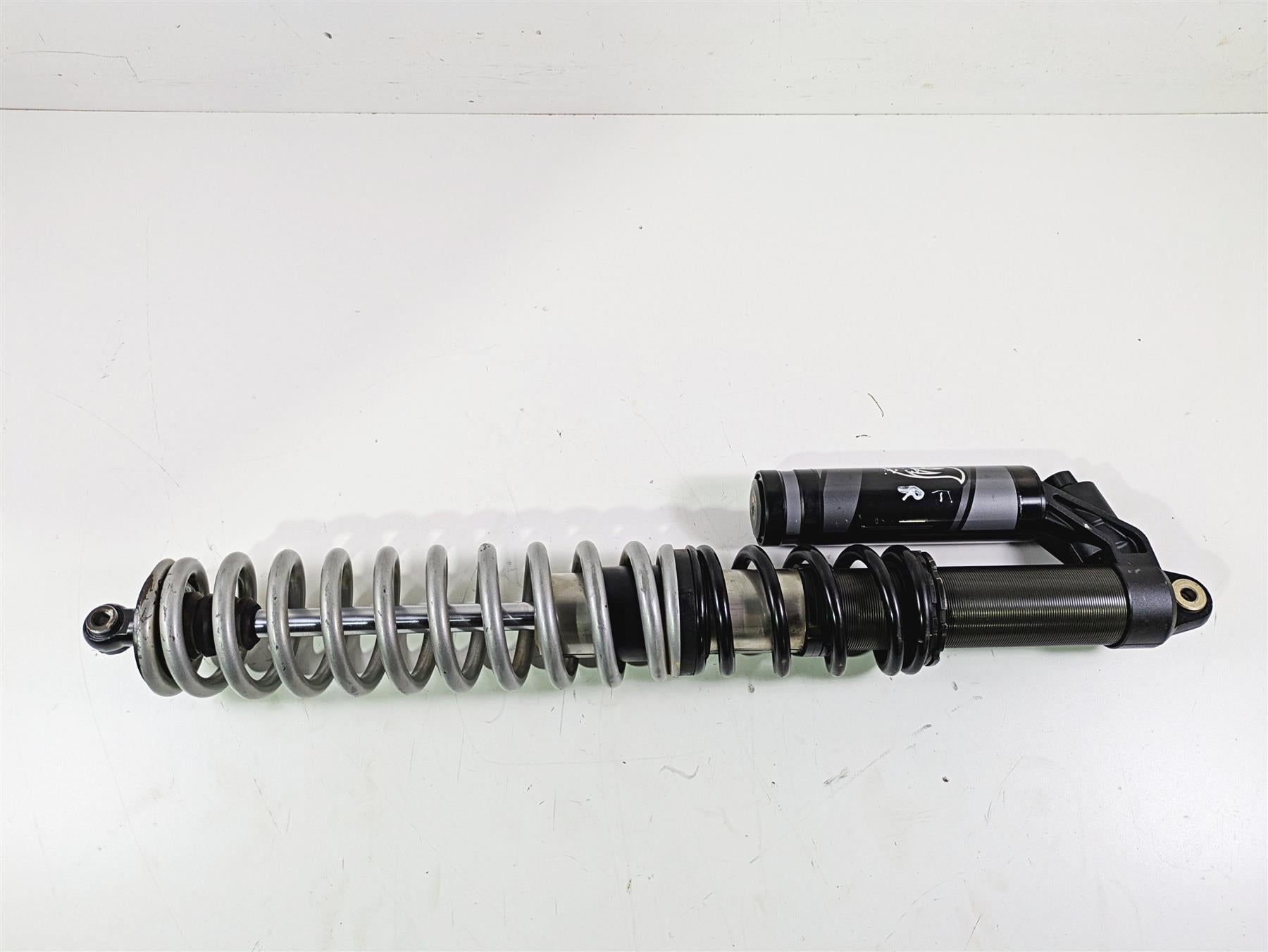 2023 Kawasaki Teryx KRX KRF 1000 C Fox Right Front Shock Damper 45014-0740-42P {{ shop.shopifyCountryName }} - Mototech271