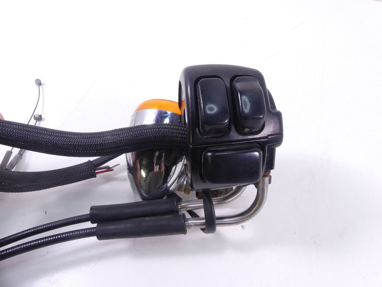2007 Harley FXDWG Dyna Wide Glide Right Control Switch & Blinker 71684-06A {{ shop.shopifyCountryName }} - Mototech271