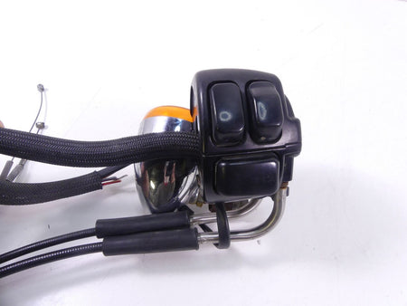 2007 Harley FXDWG Dyna Wide Glide Right Control Switch & Blinker 71684-06A {{ shop.shopifyCountryName }} - Mototech271