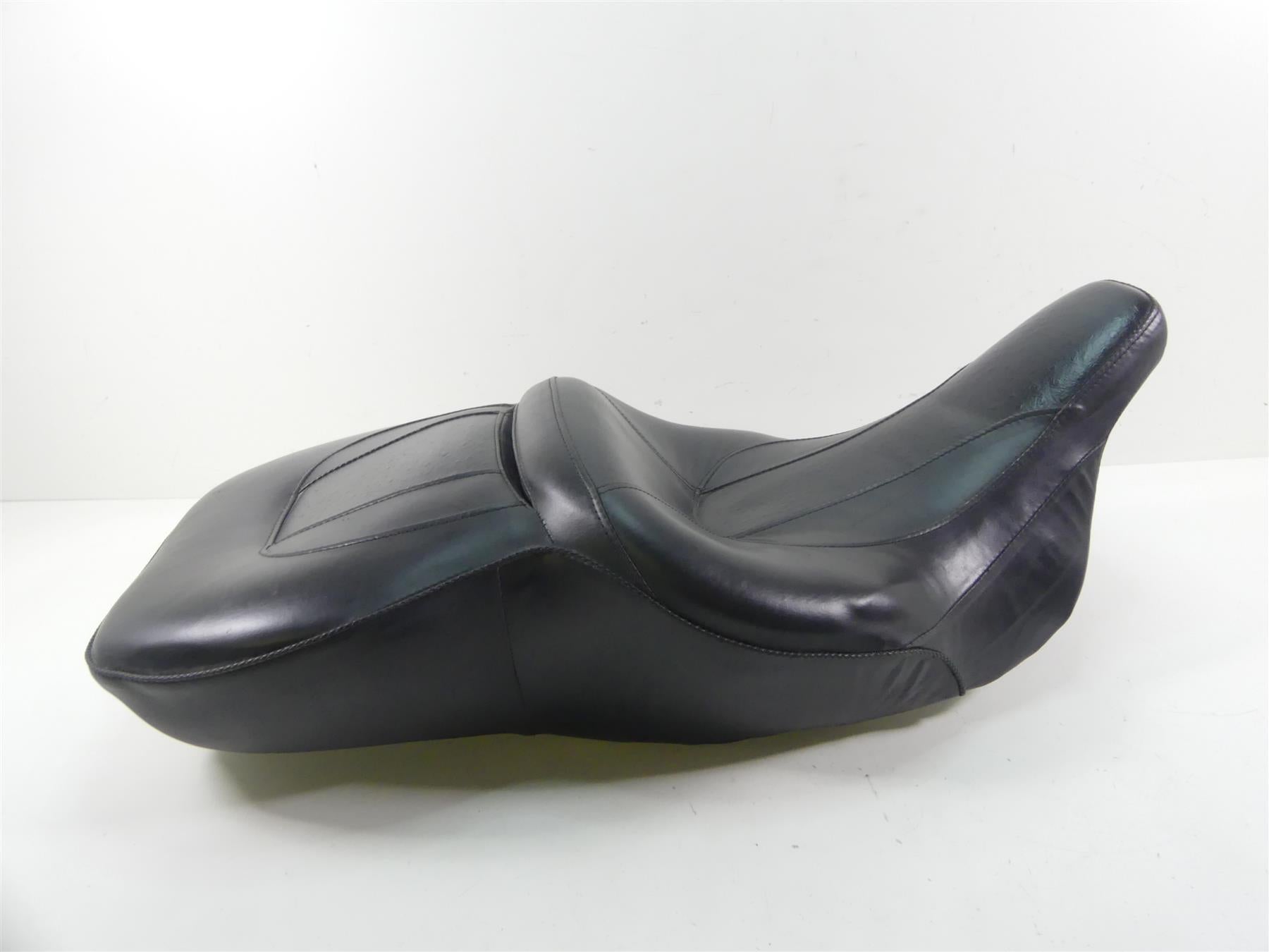 2007 Harley FLHTCU SE CVO Electra Glide Heated Driver Rider Seat Saddle 51718-06 {{ shop.shopifyCountryName }} - Mototech271