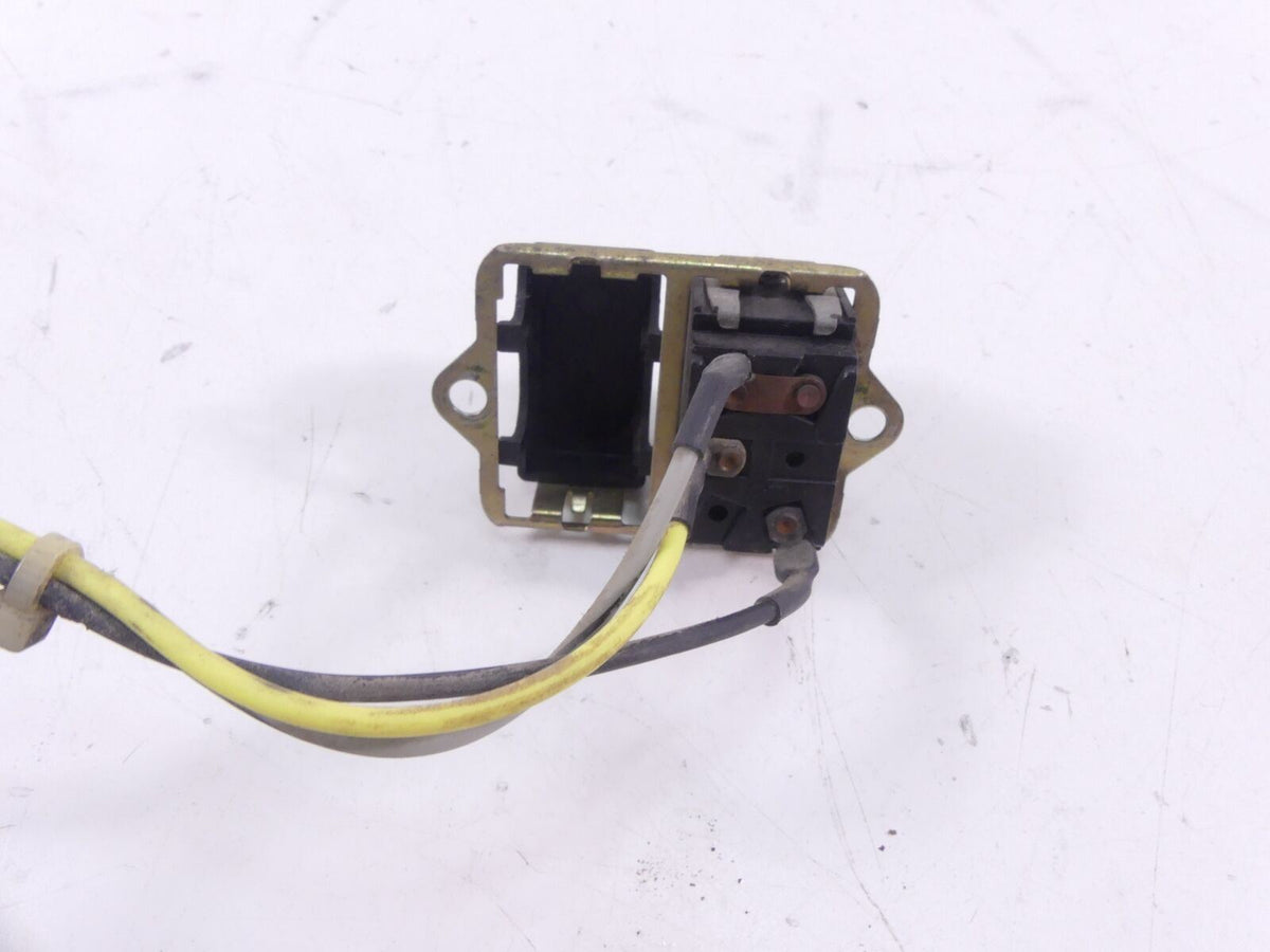 2000 Harley Touring FLHTCI Electra Glide Auxiliary Spot Acc Switches Set 70271-9 {{ shop.shopifyCountryName }} - Mototech271