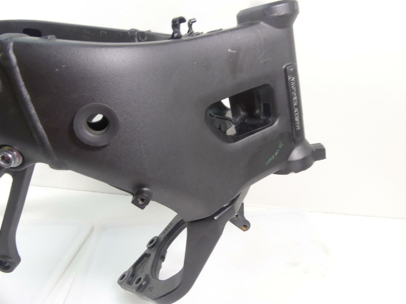2020 Yamaha VMX17 1700 Straight Main Frame Chassis - Slvg - Read 2S3-21110-00-00 {{ shop.shopifyCountryName }} - Mototech271