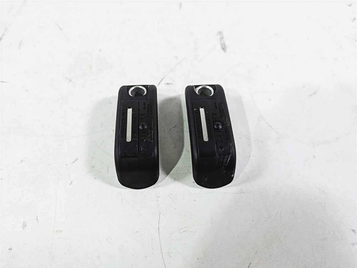 2018 Indian Chieftain Limited Tire Pressure Sensor Set 2412417 {{ shop.shopifyCountryName }} - Mototech271