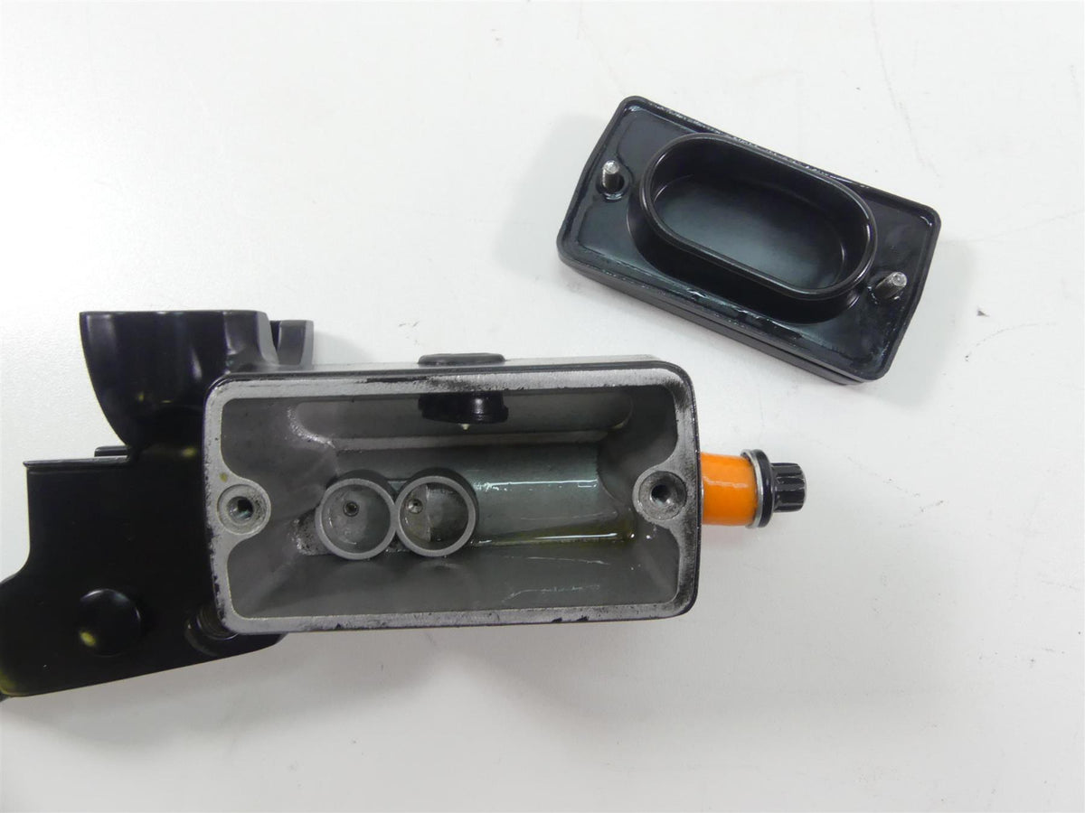 1995 Harley Touring FLHTCU Electra Glide Front Brake Master Cylinder 45013-93A {{ shop.shopifyCountryName }} - Mototech271