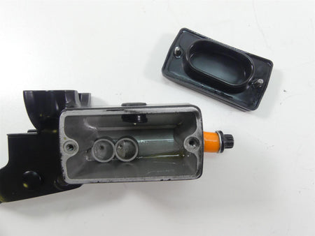 1995 Harley Touring FLHTCU Electra Glide Front Brake Master Cylinder 45013-93A {{ shop.shopifyCountryName }} - Mototech271