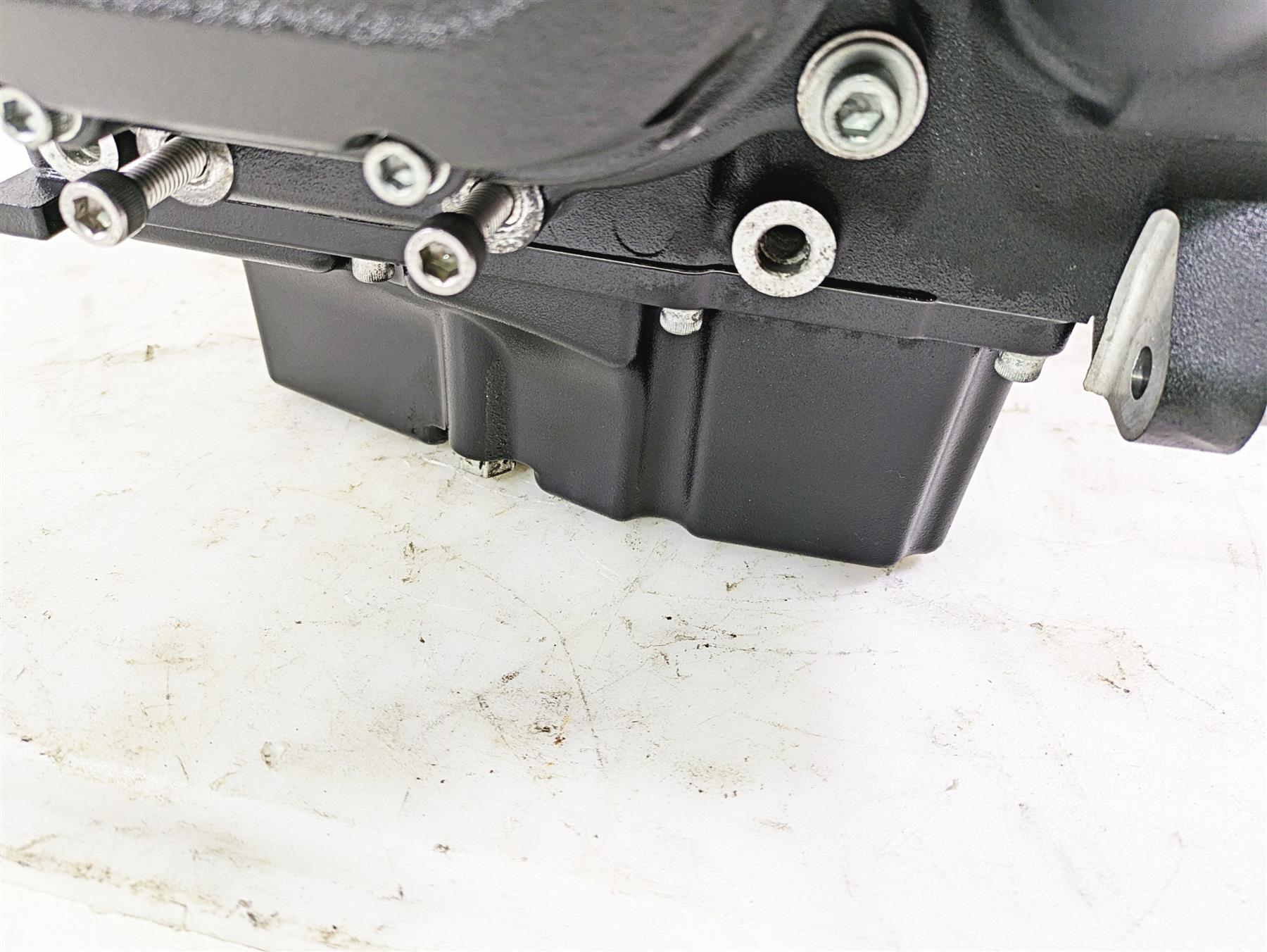 2017 Harley Dyna FXDB Street Bob Transmission Gear Box 6 Sp 19k - Read 33083-10A {{ shop.shopifyCountryName }} - Mototech271