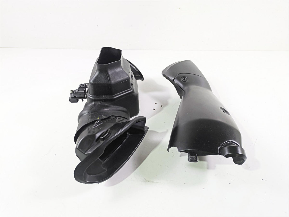 2014 Yamaha YZFR1 R1 RN22 Front Air Intake Duct Ram Scoop Set 14B-2845D-10-00 {{ shop.shopifyCountryName }} - Mototech271