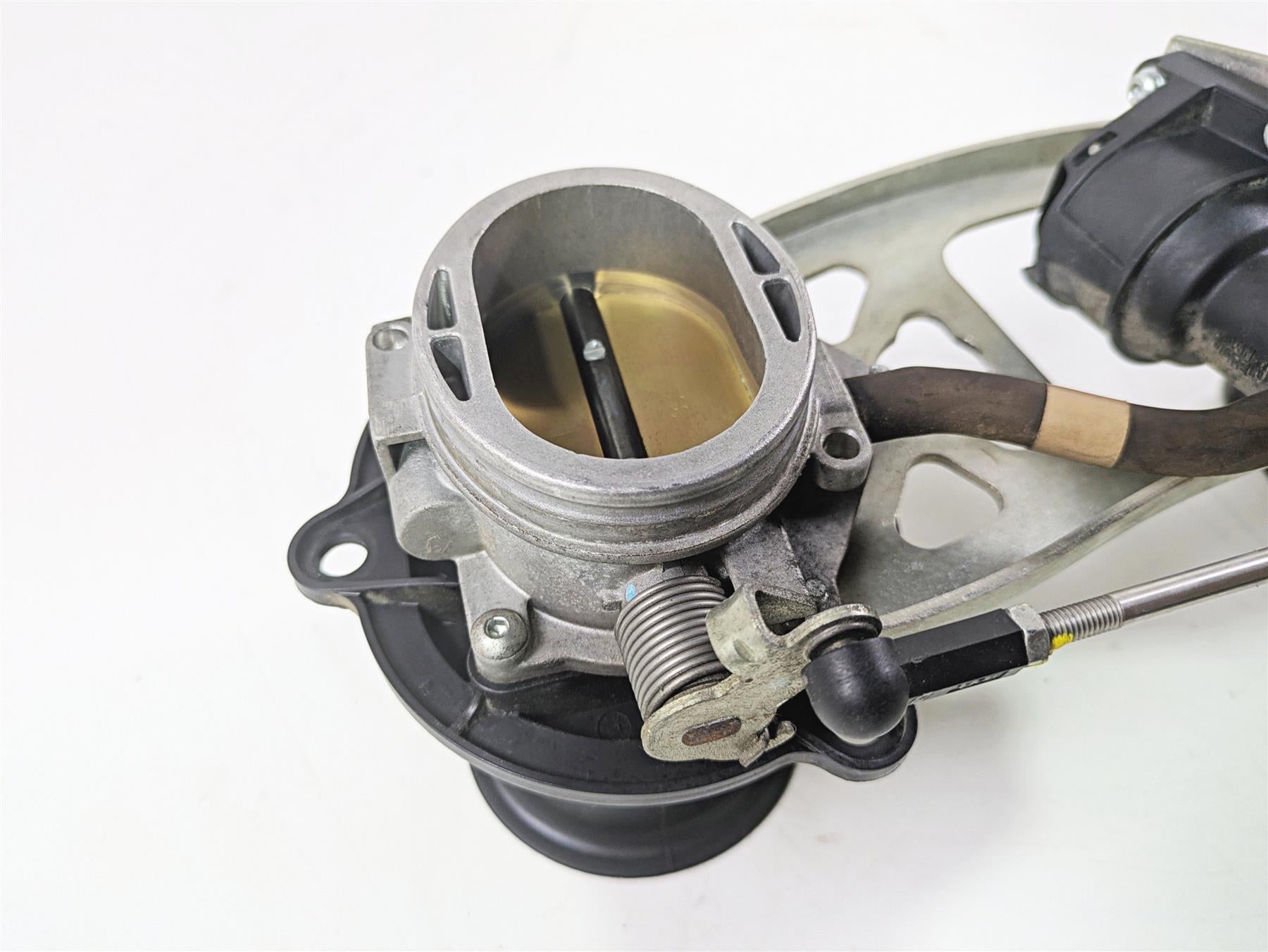 2012 Ducati Streetfighter 848 Throttle Body Fuel Injection TPS Stacks 28240881A {{ shop.shopifyCountryName }} - Mototech271