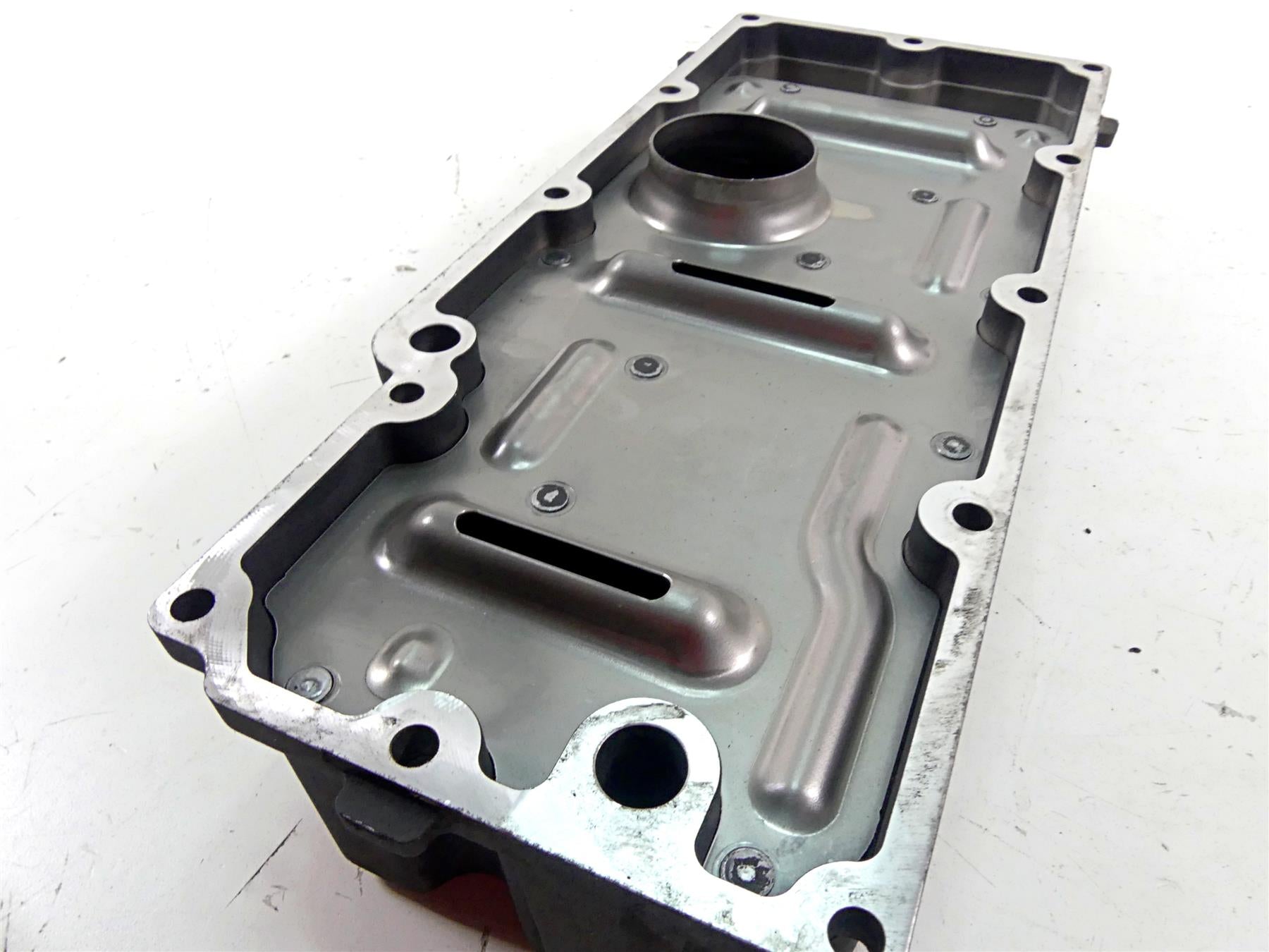 2011 Harley Touring FLTRX Road Glide Lower Engine Transmission Oil Pan 62711-99A {{ shop.shopifyCountryName }} - Mototech271