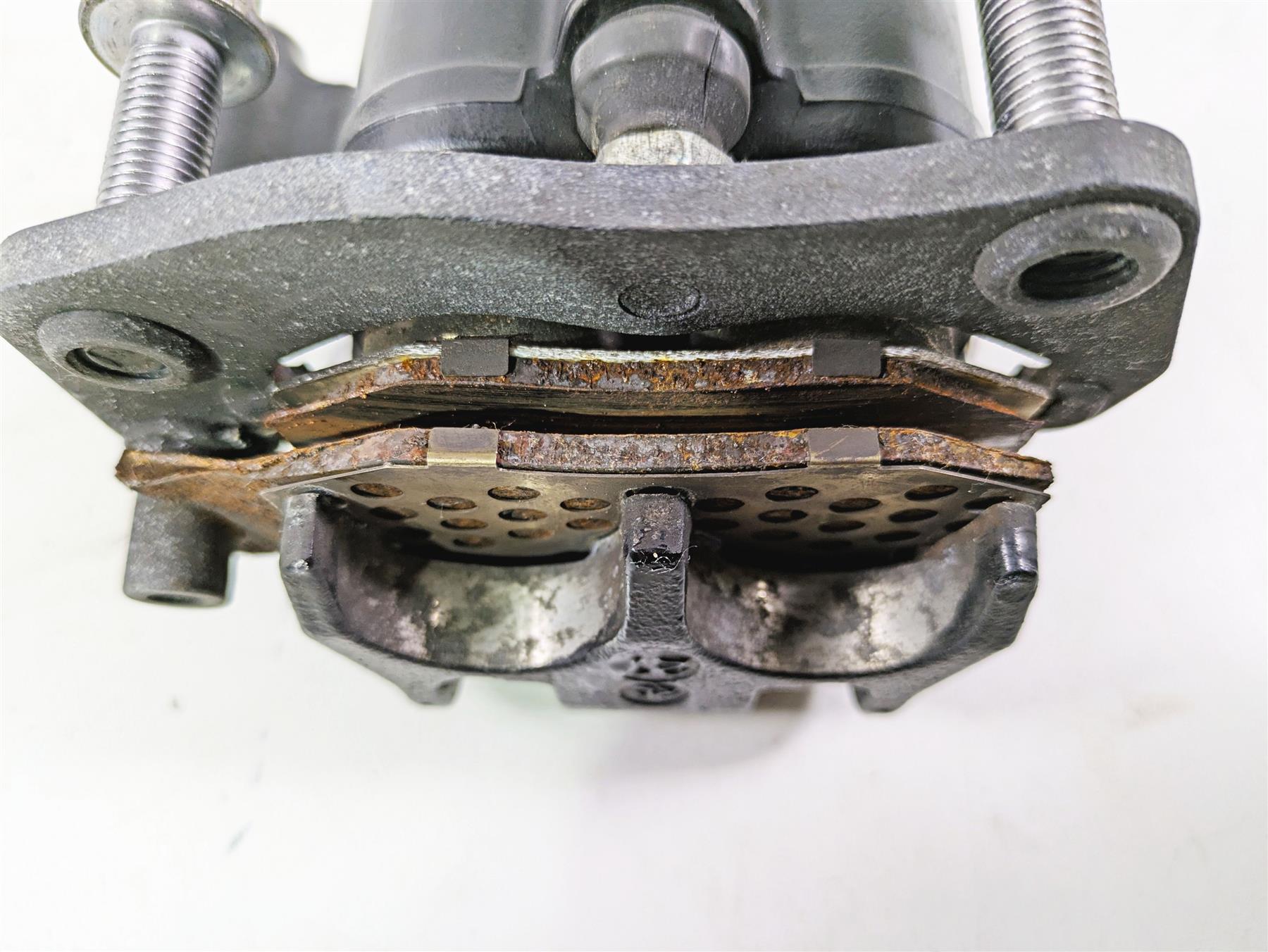 2013 Triumph Tiger 1215 Explorer Rear Brake Caliper Abs T2025040 {{ shop.shopifyCountryName }} - Mototech271
