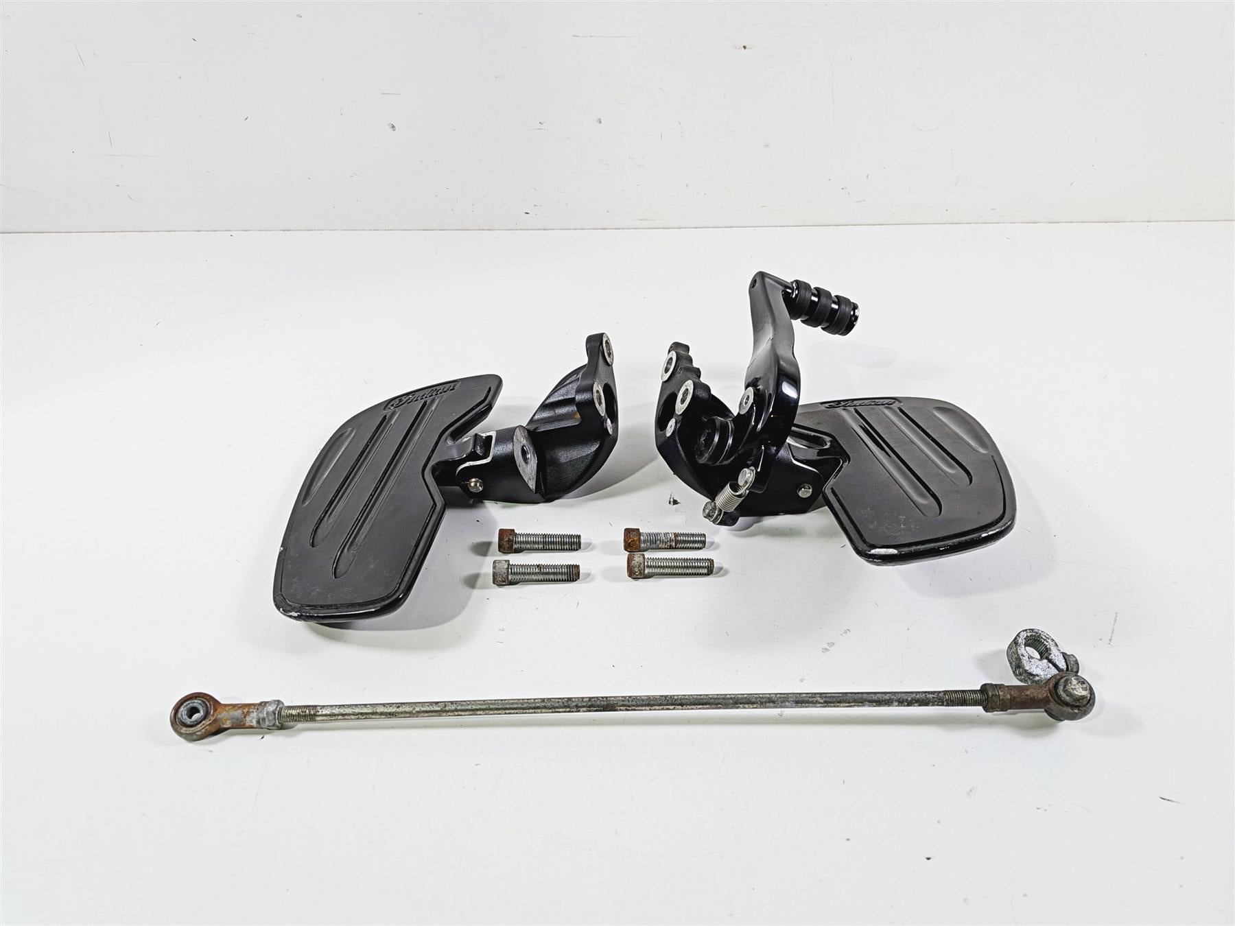 2021 Indian Scout 1200 Front Left Right Floor Board & Brake Pedal 5138883 {{ shop.shopifyCountryName }} - Mototech271