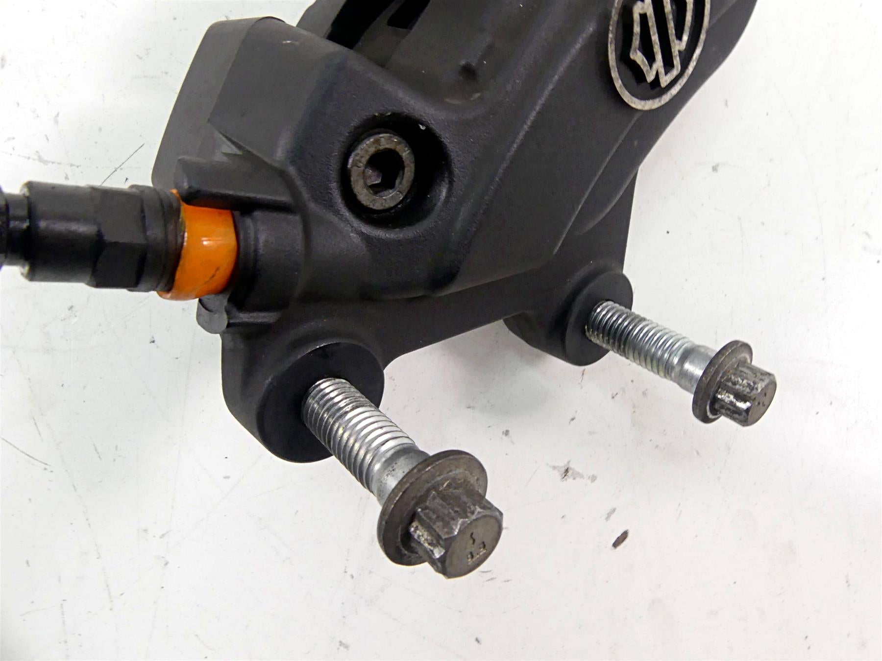 2015 Harley Davidson VRSCDX Night Rod Sp Front Brake Caliper Set 44731-08 {{ shop.shopifyCountryName }} - Mototech271