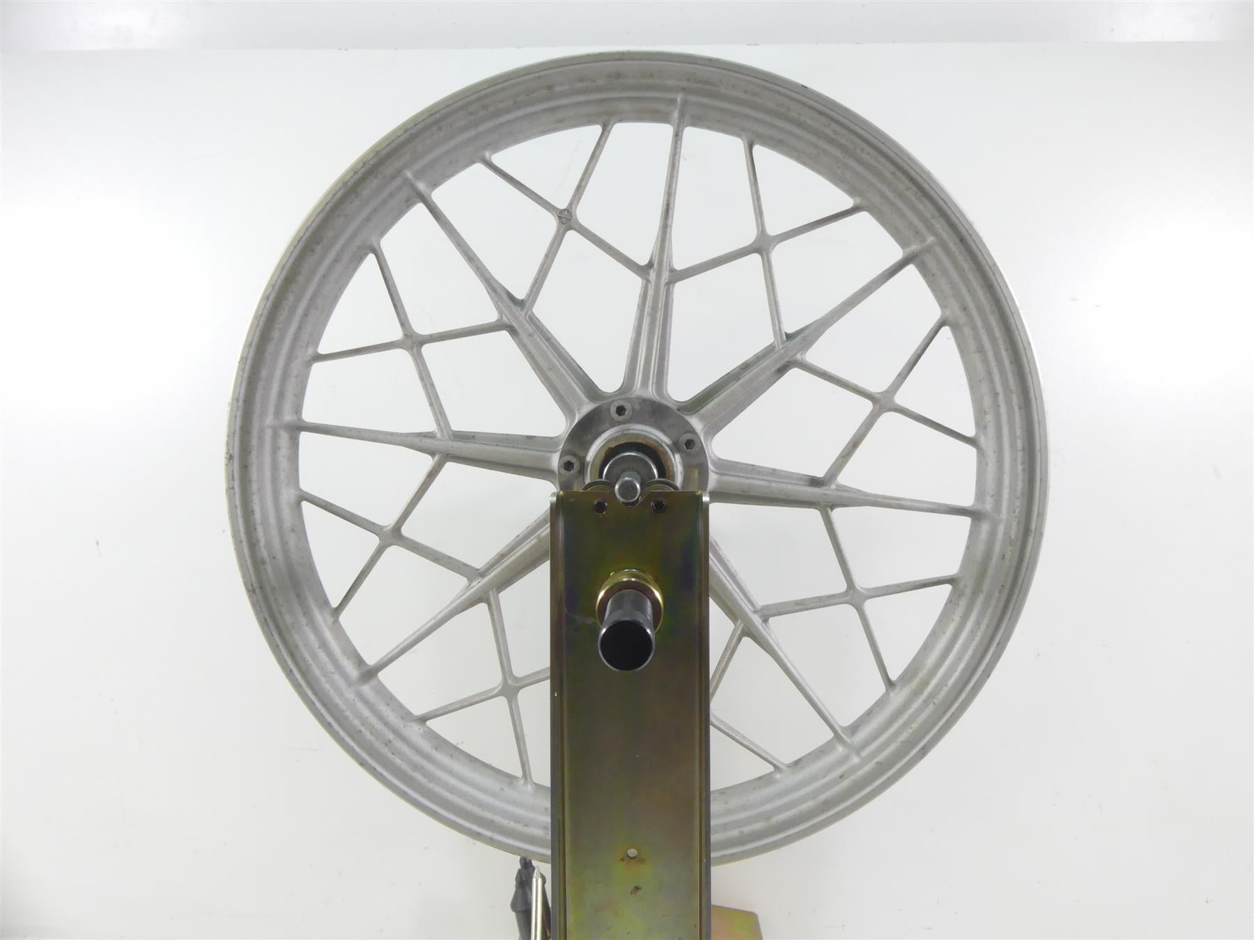 1978 BMW R100 S (2474) Front Straight Wheel Rim Cast 19x2.15 36311238959 {{ shop.shopifyCountryName }} - Mototech271