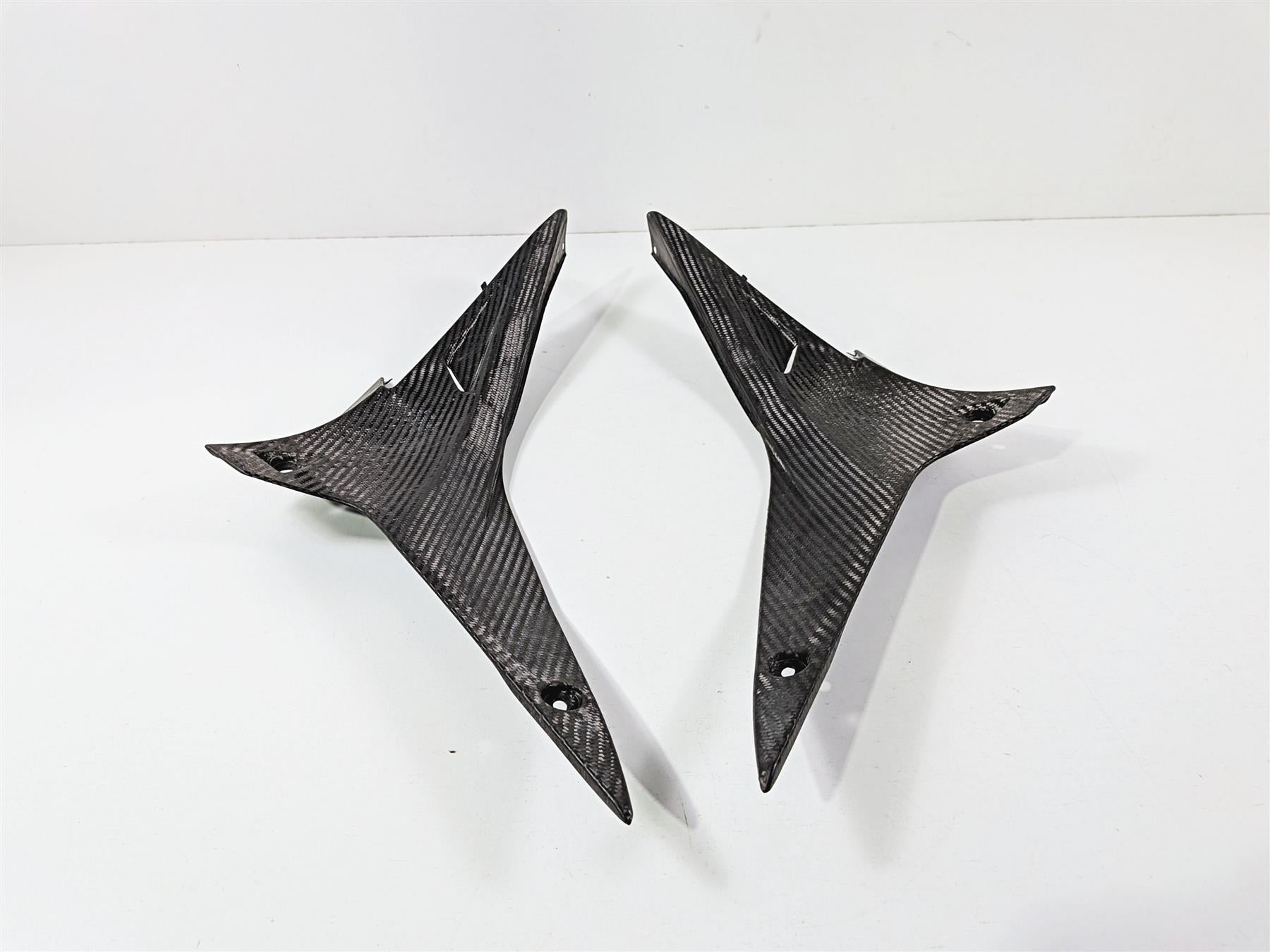 2014 Aprilia RSV4 RR Factory Left Right Leg Carbon Fiber Cover Set 890966 890967 {{ shop.shopifyCountryName }} - Mototech271