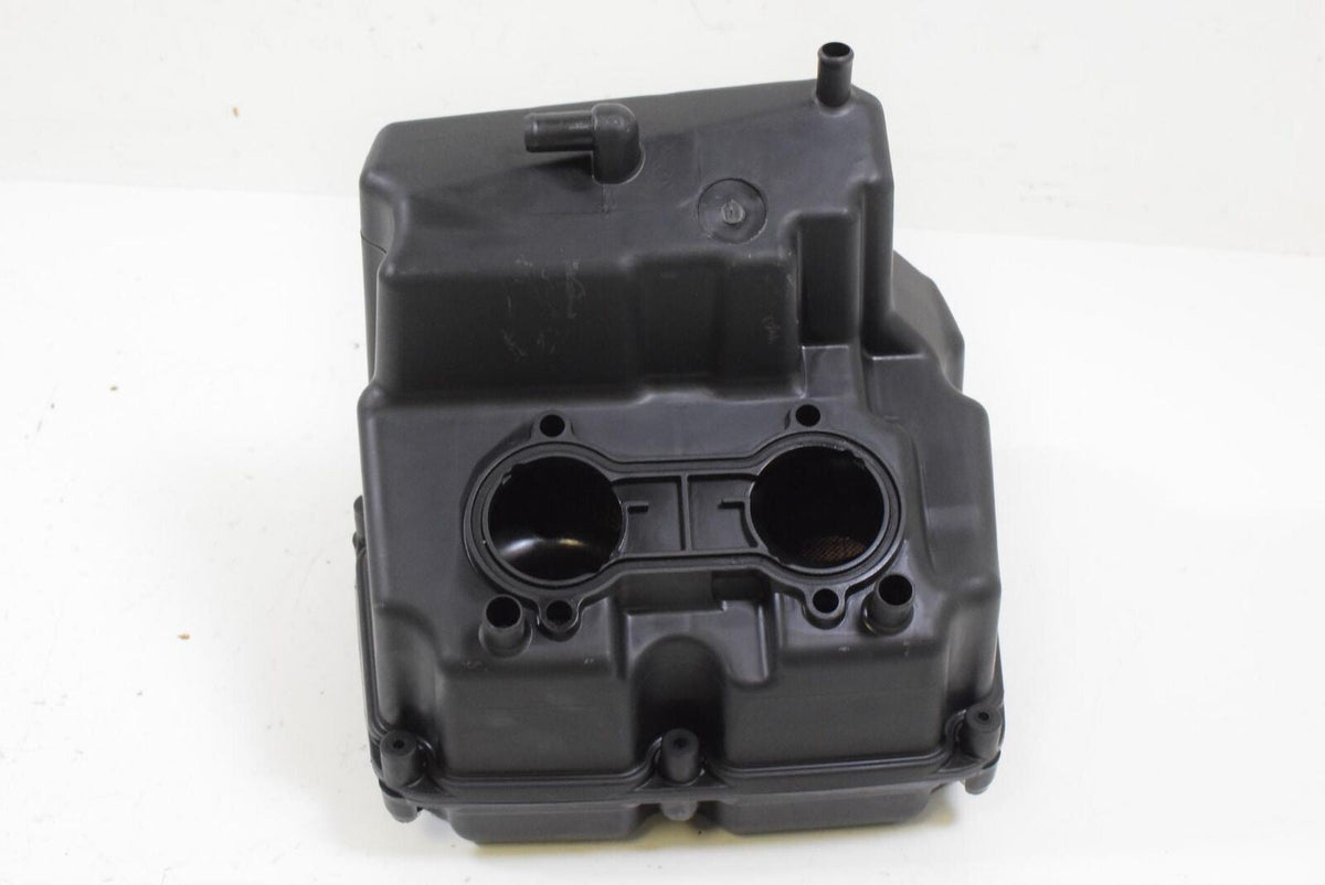 2013 Honda GL1800 B Goldwing Airbox Filter Cleaner Housing Assembl 17231-MCA-A80 {{ shop.shopifyCountryName }} - Mototech271