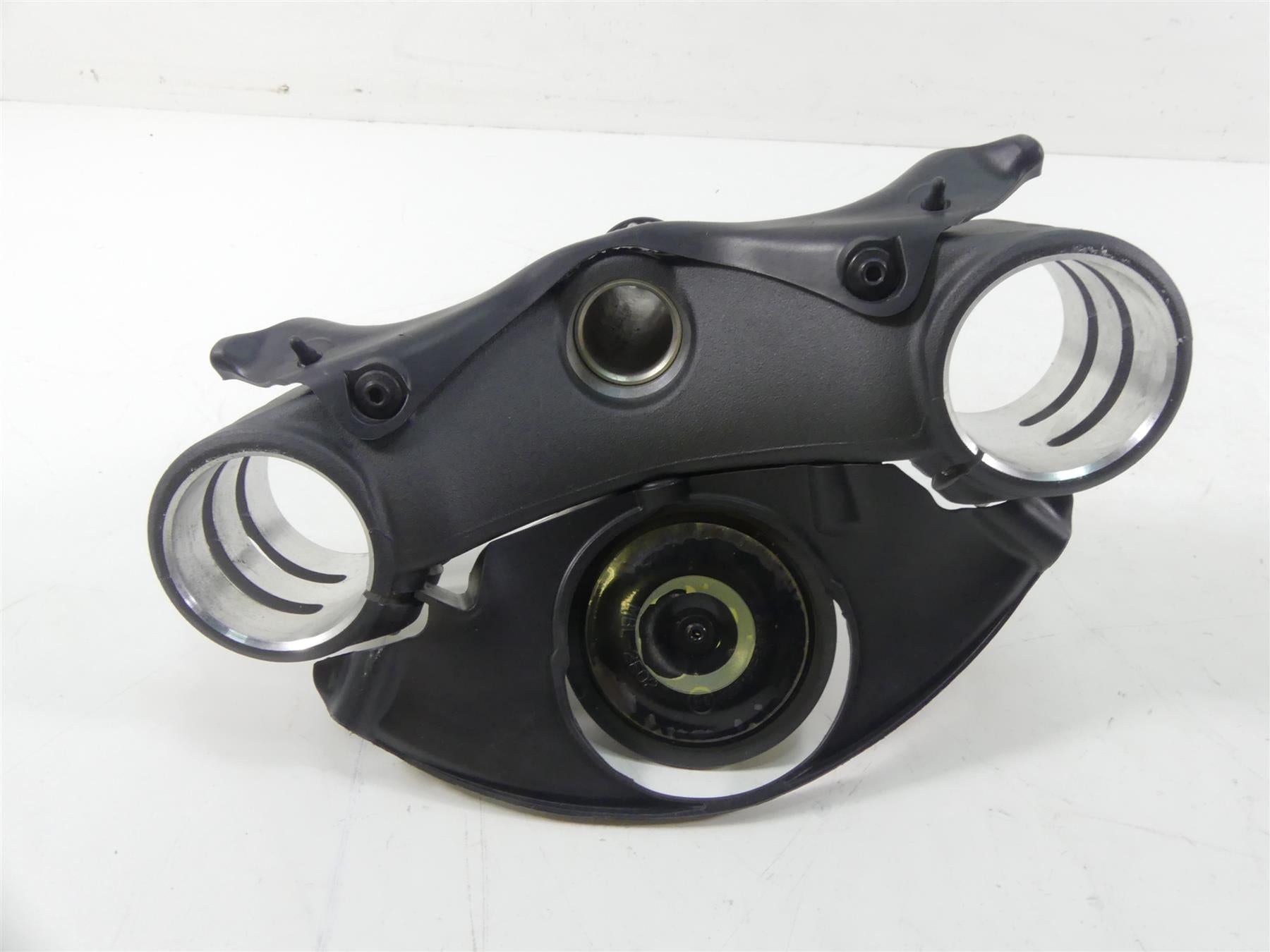 2020 Ducati Panigale V2 Lower Triple Tree Steering Clamp 58mm 342P0691AA {{ shop.shopifyCountryName }} - Mototech271