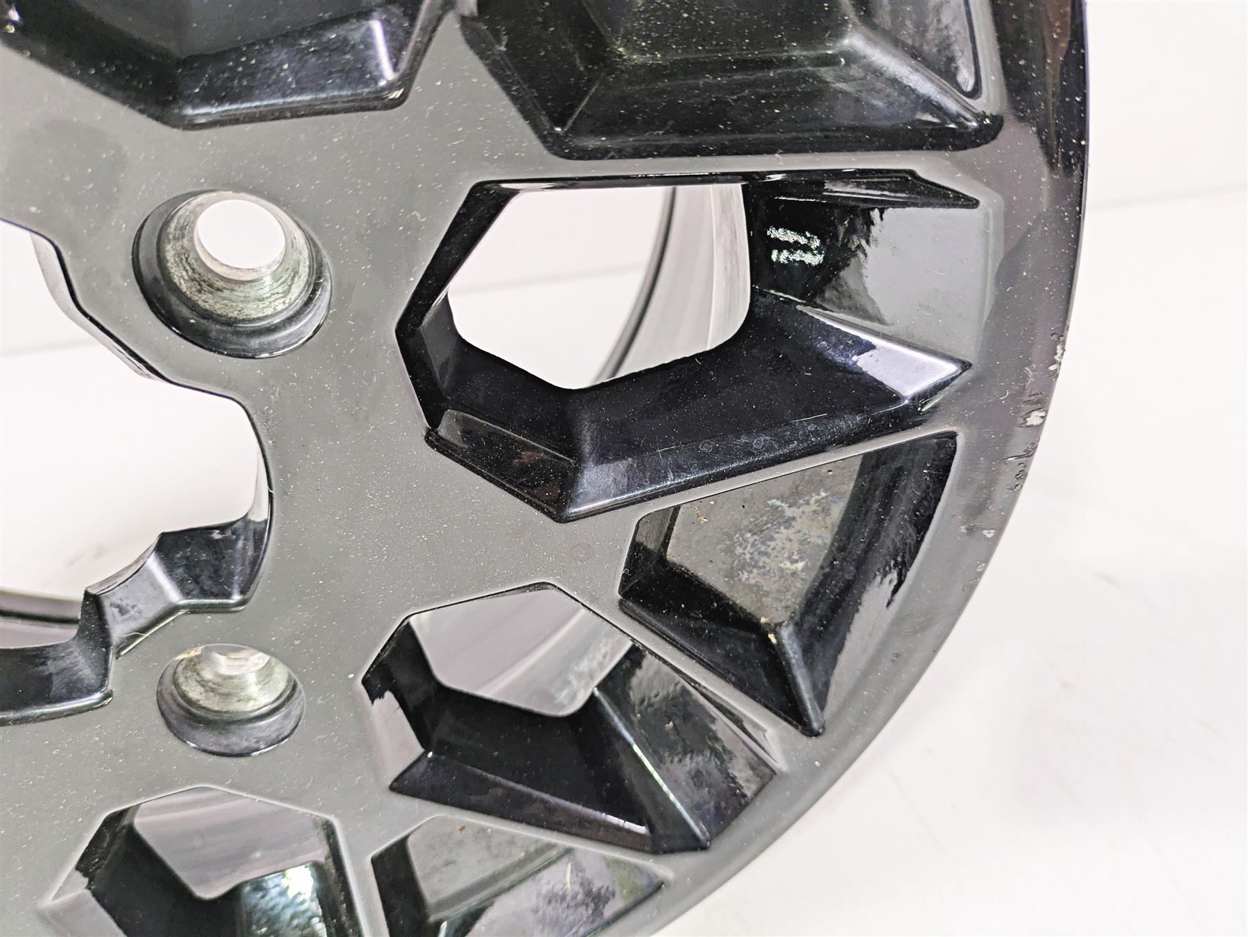 2020 Can Am Maverick X3 Turbo R STD Front Right 14x7 Stock Wheel Rim 705401965 {{ shop.shopifyCountryName }} - Mototech271