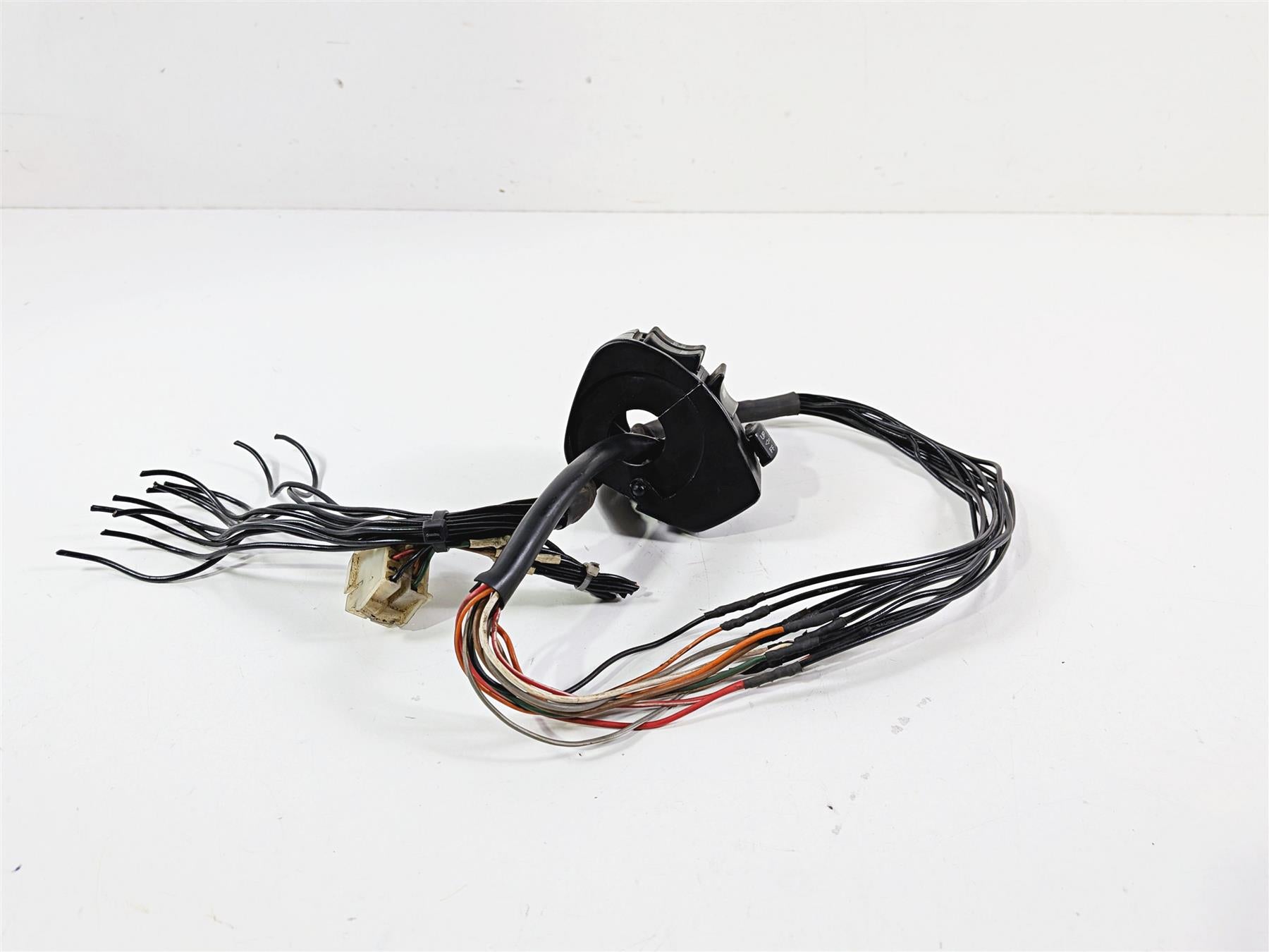 1990 Harley Touring FLHTC Electra Glide Right Hand Control Switch 71589-92 {{ shop.shopifyCountryName }} - Mototech271