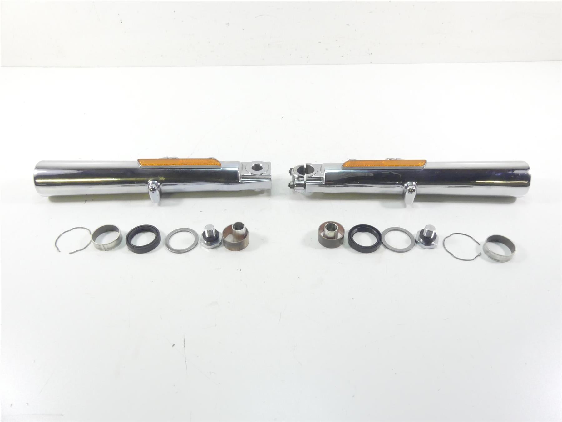 2009 Harley FLHTCU SE4 CVO E-Glide Chrome Front Fork Lower Tube Set 45500169 {{ shop.shopifyCountryName }} - Mototech271