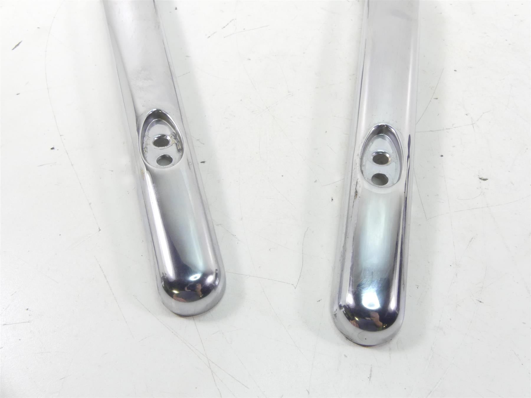2002 Harley Softail FXSTDI Deuce Rear Chrome Fender Brace Strut Set 60028-00 {{ shop.shopifyCountryName }} - Mototech271