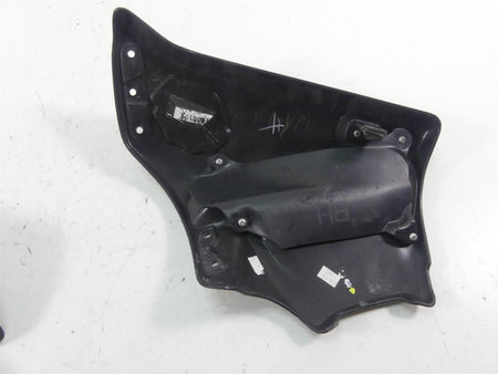 2012 Harley VRSCF Muscle Rod Neck Upper Side Cover Fairing Set 66469-09 66468-09 {{ shop.shopifyCountryName }} - Mototech271