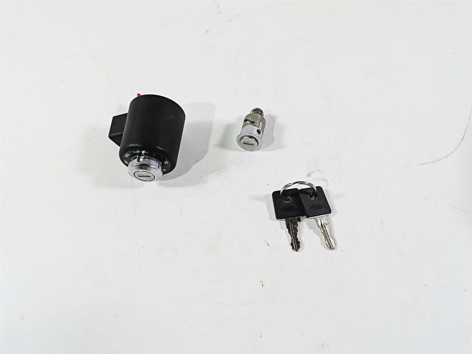 2009 Harley XR1200 Sportster Ignition Switch Steering Lock Key Set 48154-05