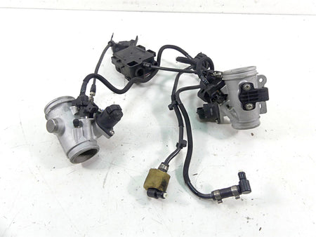 2009 BMW R1200 GS K25 Throttle Body Set & Cables - Read 13547705239 13547705239 {{ shop.shopifyCountryName }} - Mototech271