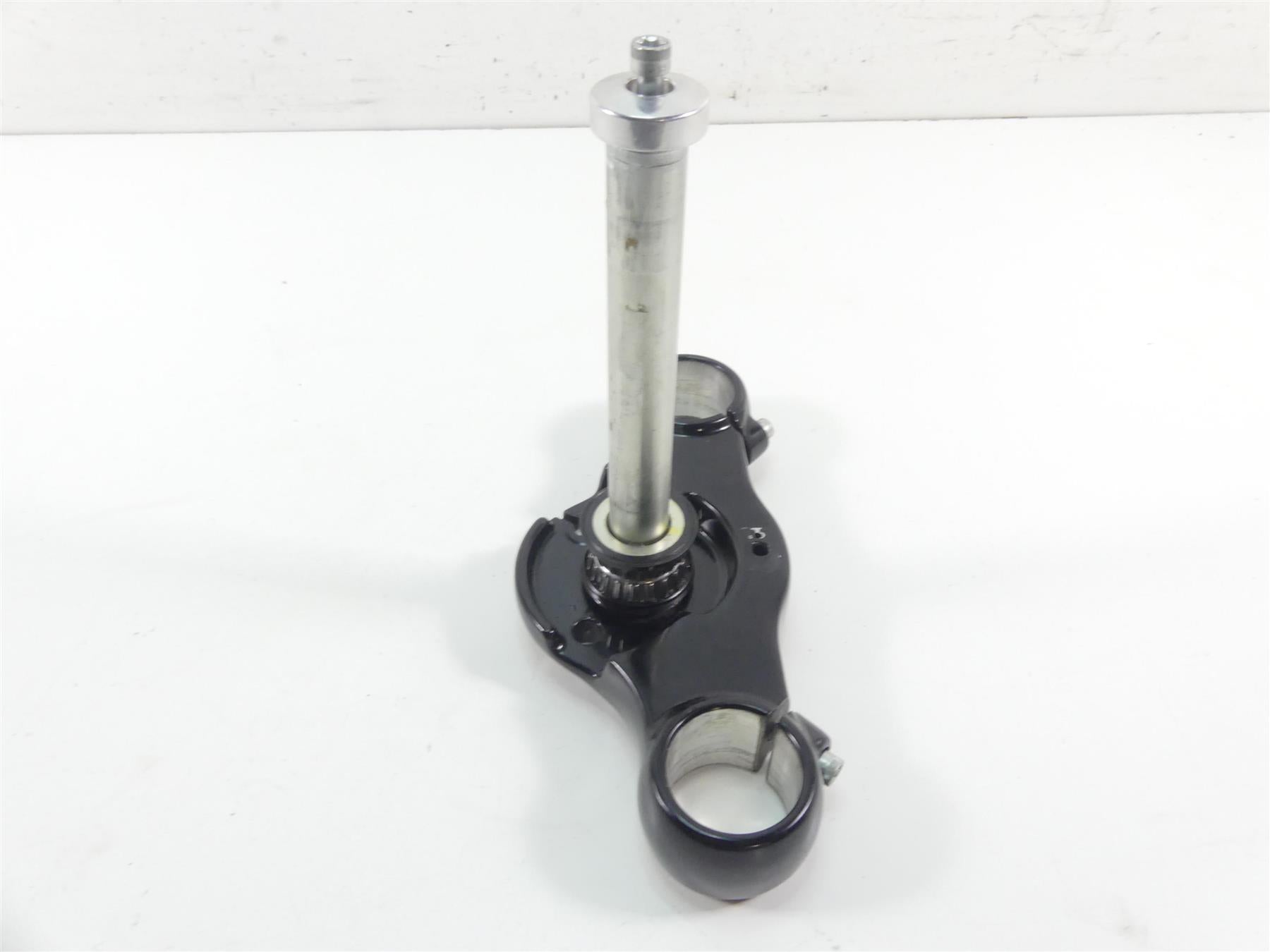 2022 Harley Softail FXBBS Street Bob Lower Triple Tree Clamp 49mm 45900170 {{ shop.shopifyCountryName }} - Mototech271