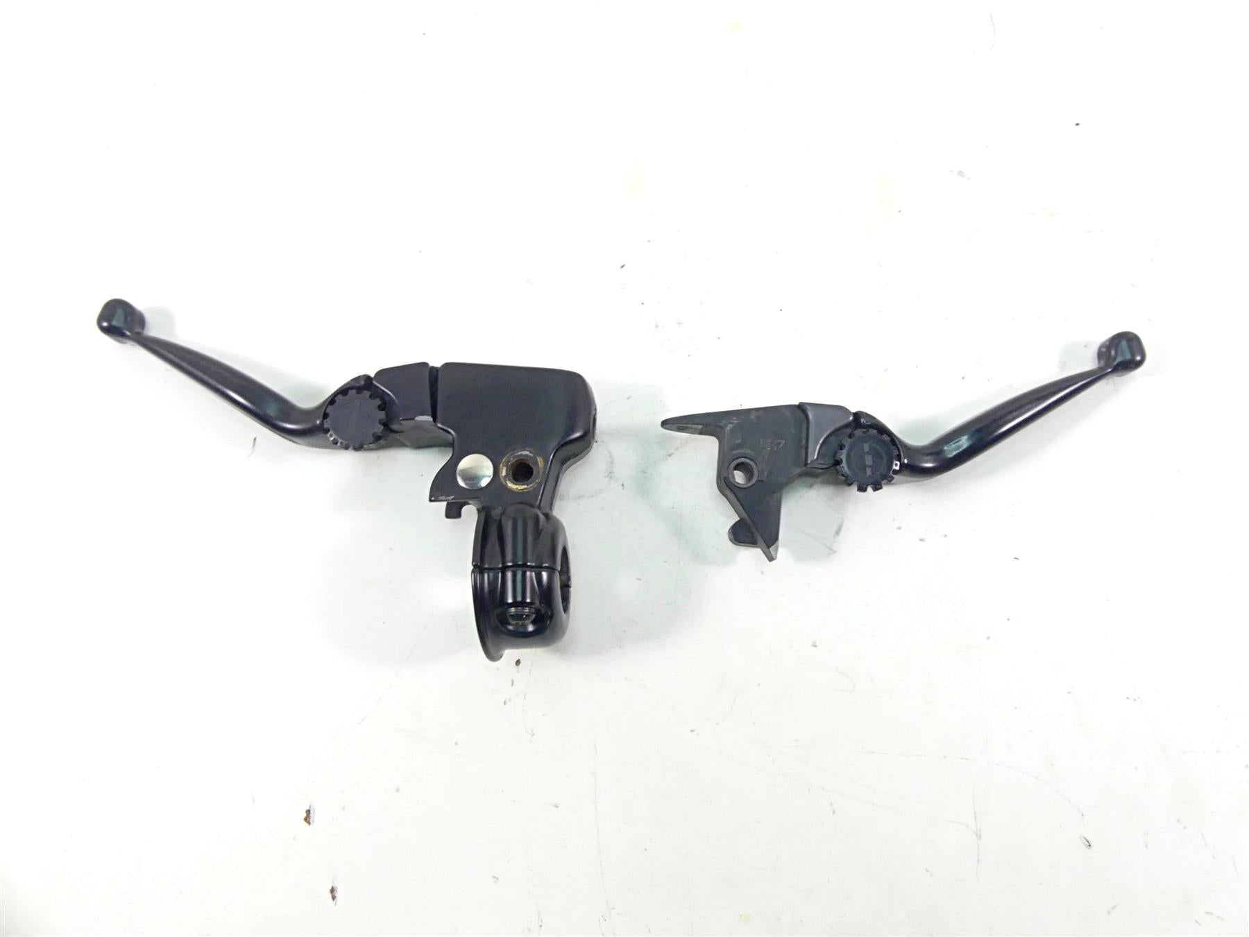 2016 Harley Softail FLS Slim Clutch Perch & Psr Adjustable Lever Set 38700-08A {{ shop.shopifyCountryName }} - Mototech271