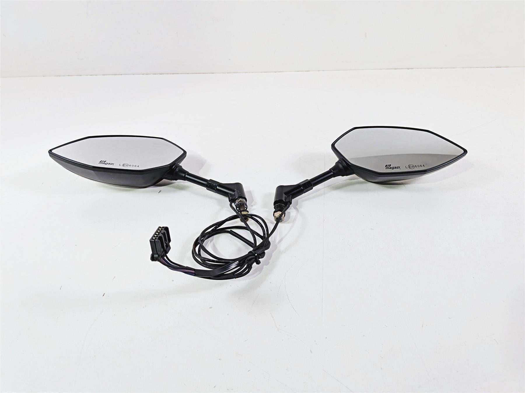 2013 Harley VRSCDX Night Rod Special Lucifer Magazi Rear Mirror Turn Signal LED-Mototech271