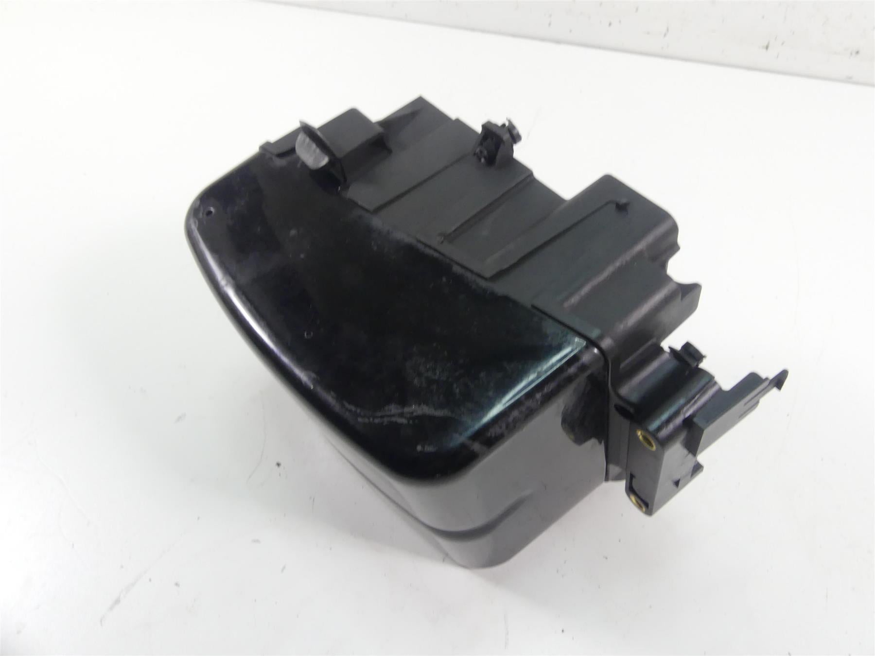 2014 Harley FXDF Dyna Fat Bob Electric Tray & Cover Holder Stay Set 70367-12 {{ shop.shopifyCountryName }} - Mototech271