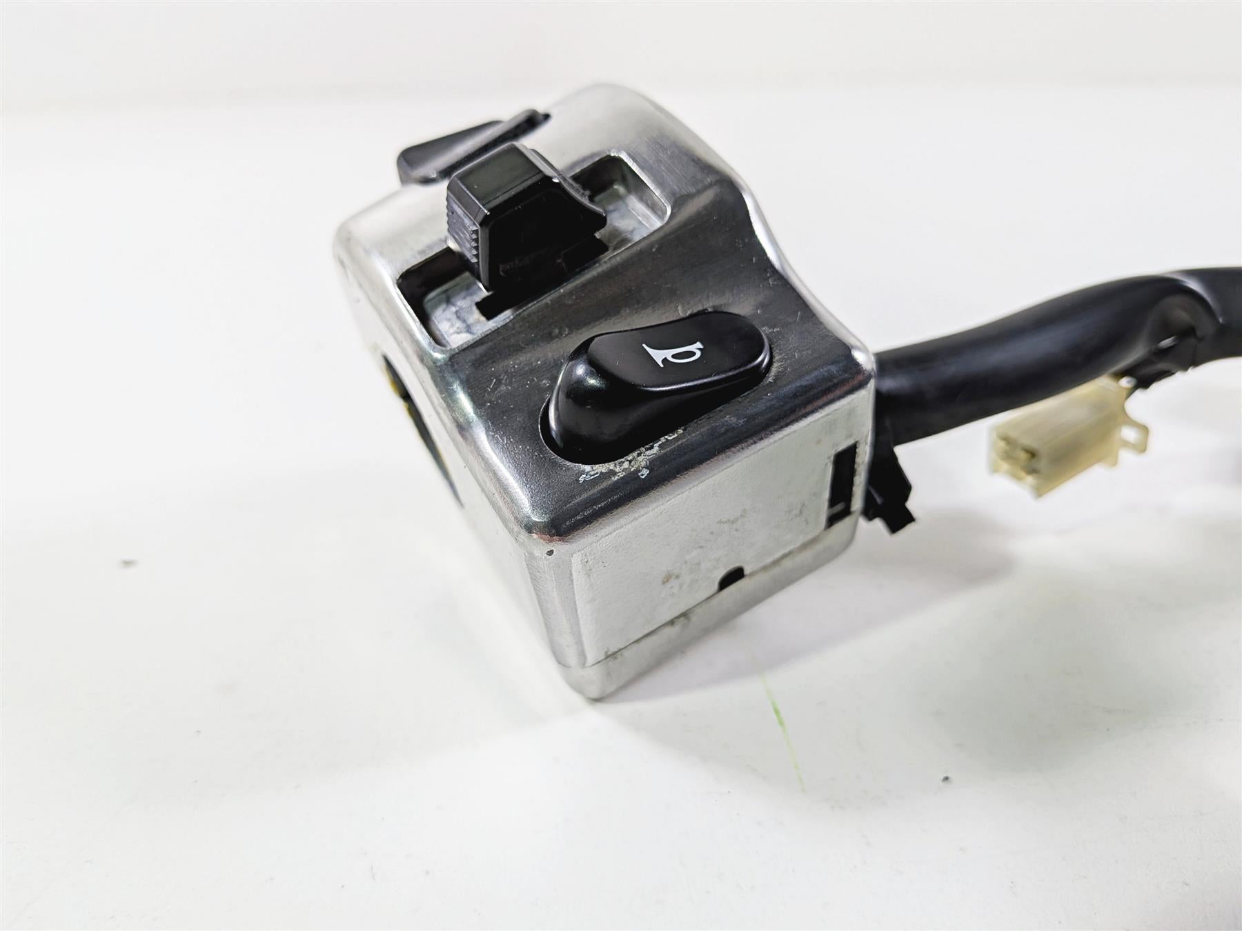 2006 Yamaha XVZ1300 Royal Star Left Hand Light Control Switch 1D6-83973-00-00 {{ shop.shopifyCountryName }} - Mototech271