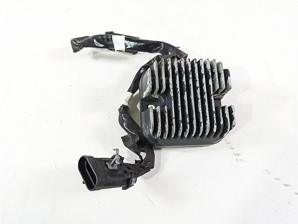 2018 Indian Chieftain Dark Horse Rectifier Voltage Regulator 4014300 4019661 {{ shop.shopifyCountryName }} - Mototech271