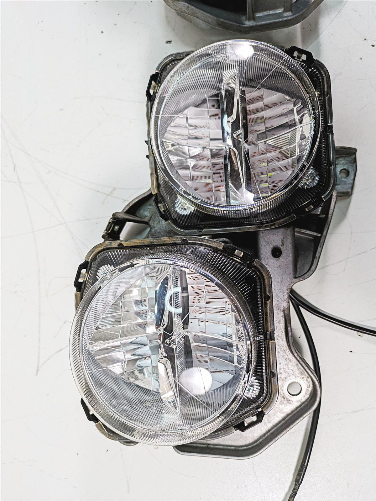 2018 Yamaha YXZ1000R EPS SS Headlight Head Light Lamp Set 2UD-84300-00-00 {{ shop.shopifyCountryName }} - Mototech271