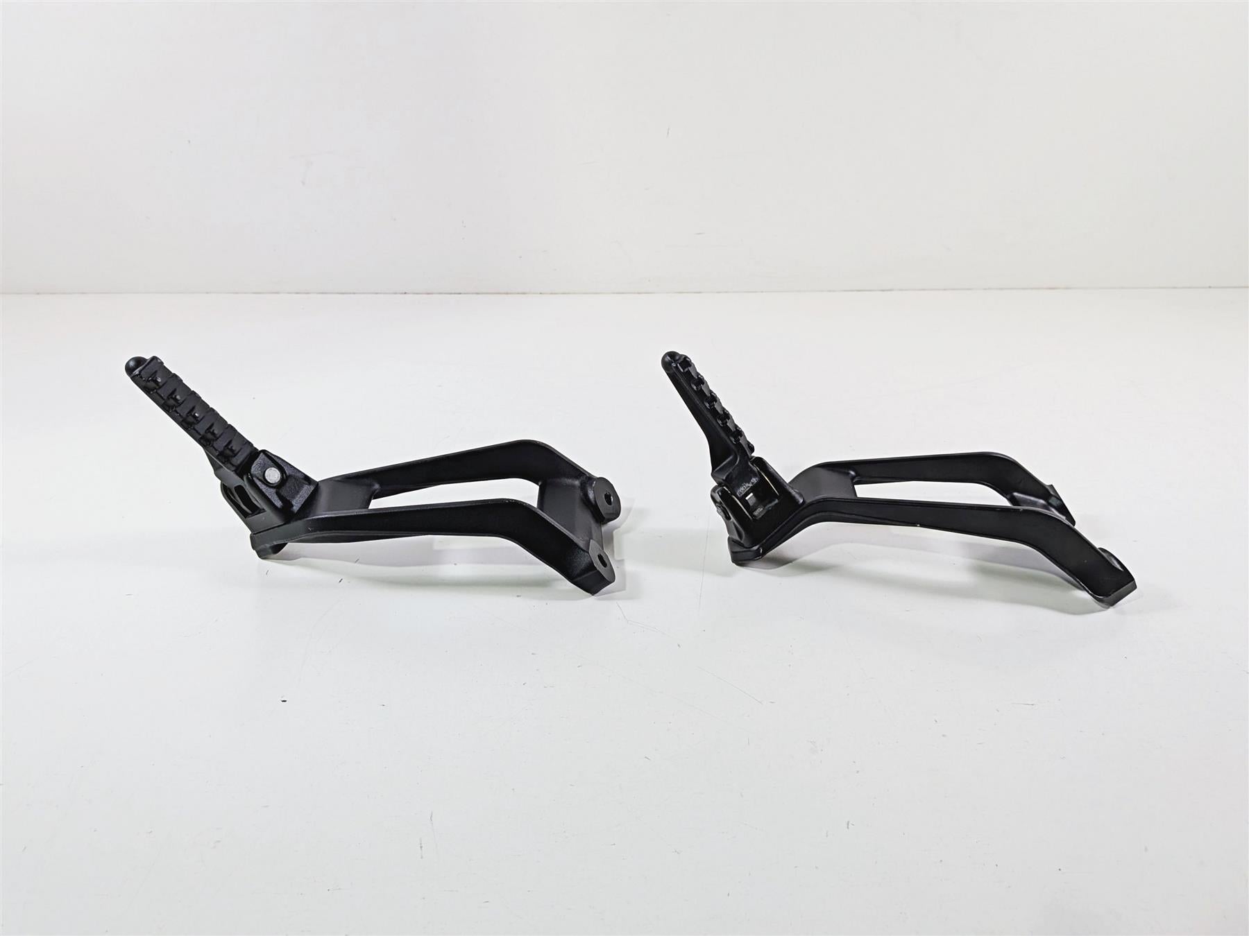 2015 KTM 1290 R Super Duke Rear Passenger Foot Peg Footpeg 6130304800033S-Mototech271