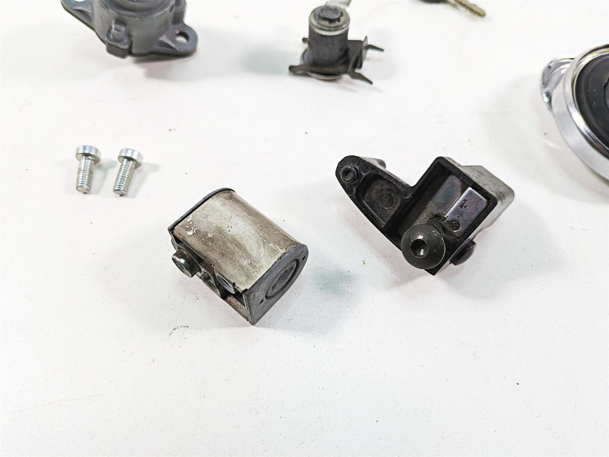 2006 Honda VT1100 C2 Shadow Ignition Switch Fuel Cap Key Lock Set 35010-MCK-A01 {{ shop.shopifyCountryName }} - Mototech271