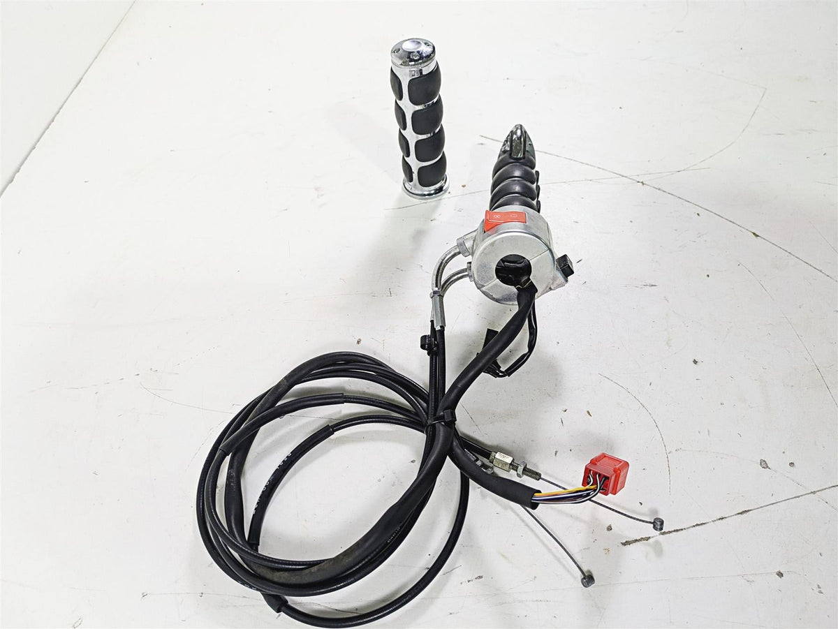 2002 Honda V-Twin VTX1800 C Right Cruise Control Switch & Throttle 35013-MCH-020 {{ shop.shopifyCountryName }} - Mototech271