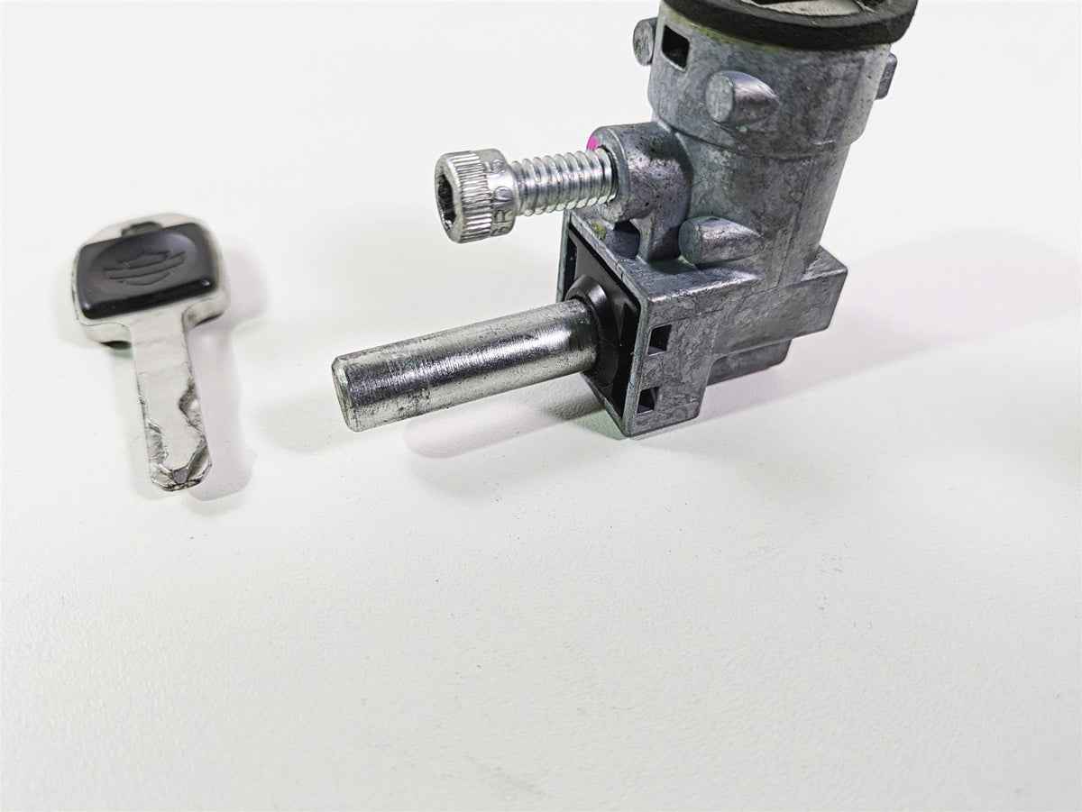 2019 Harley Softail FXDR 114 Steering Fork Lock & Key Set 45600049 {{ shop.shopifyCountryName }} - Mototech271