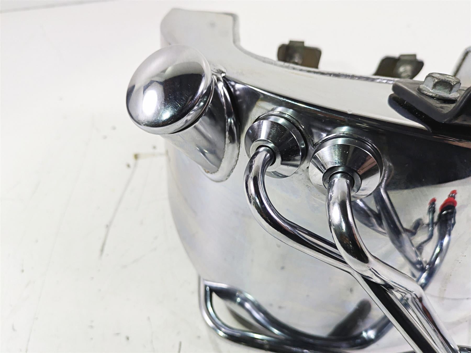 2016 Harley FLSTC Softail Heritage Chrome Oil Tank & Hoses 62498-01A {{ shop.shopifyCountryName }} - Mototech271