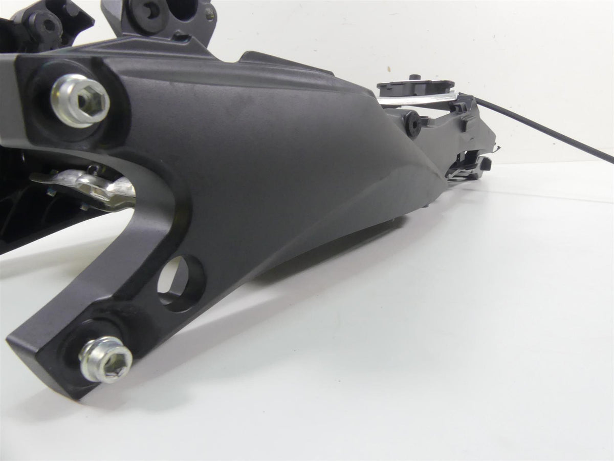 2022 Suzuki GSXR750 Subframe Sub Frame + Inner Fender Set - Read 41211-14J00-YUG {{ shop.shopifyCountryName }} - Mototech271