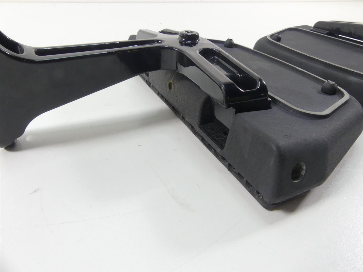 2016 Harley Touring FLHR Road King Rear Passenger Floor Board Set 52719-10 {{ shop.shopifyCountryName }} - Mototech271