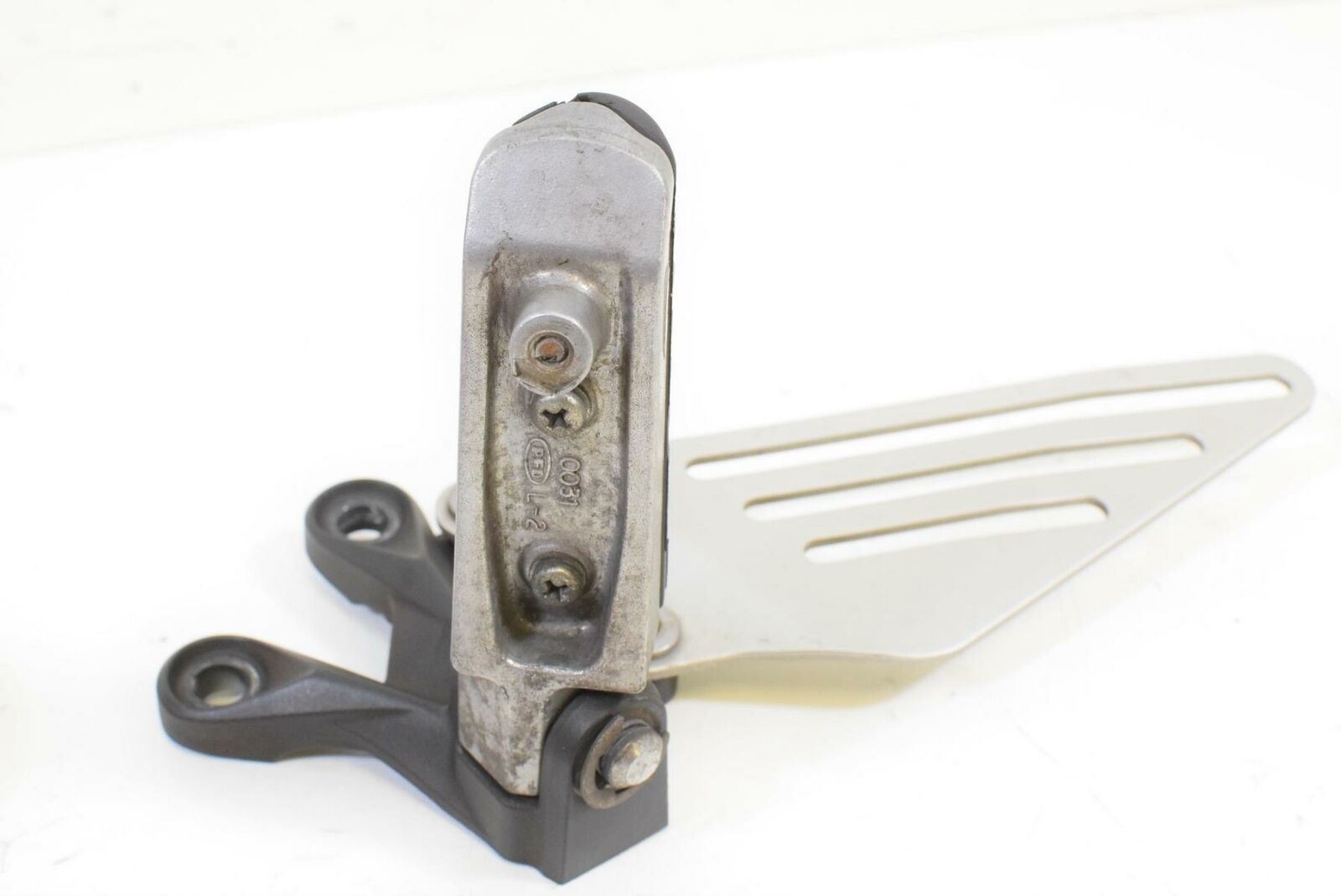 2013 Kawasaki Ninja ZX14R ZX1400 Front Left Rider Footpeg Pedal 35063-0853-18R {{ shop.shopifyCountryName }} - Mototech271