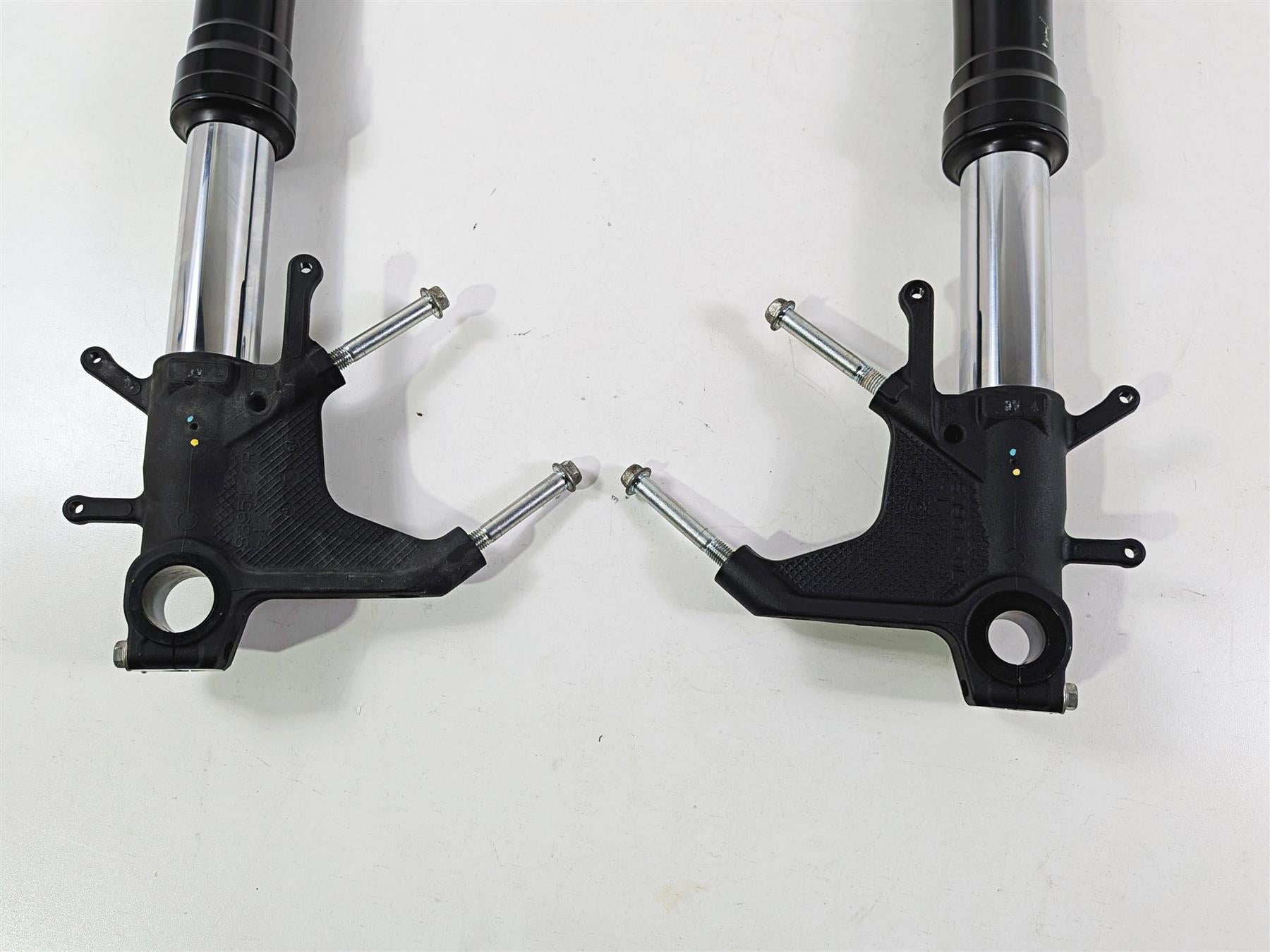 2024 Suzuki GSXR 600 Straight Front Fork No Leaks - Read 51103-14J11 51104-14J11 {{ shop.shopifyCountryName }} - Mototech271